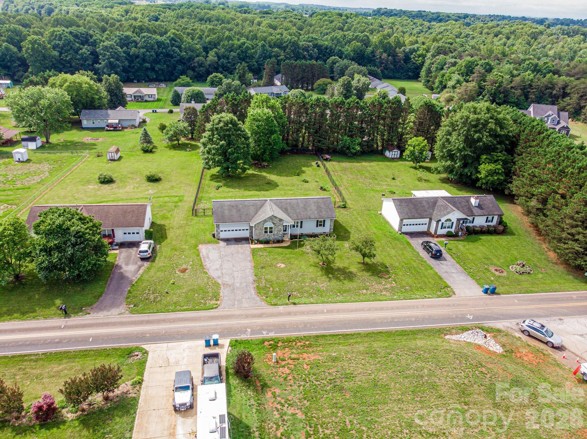 495 Drumstand Road — Stony Point