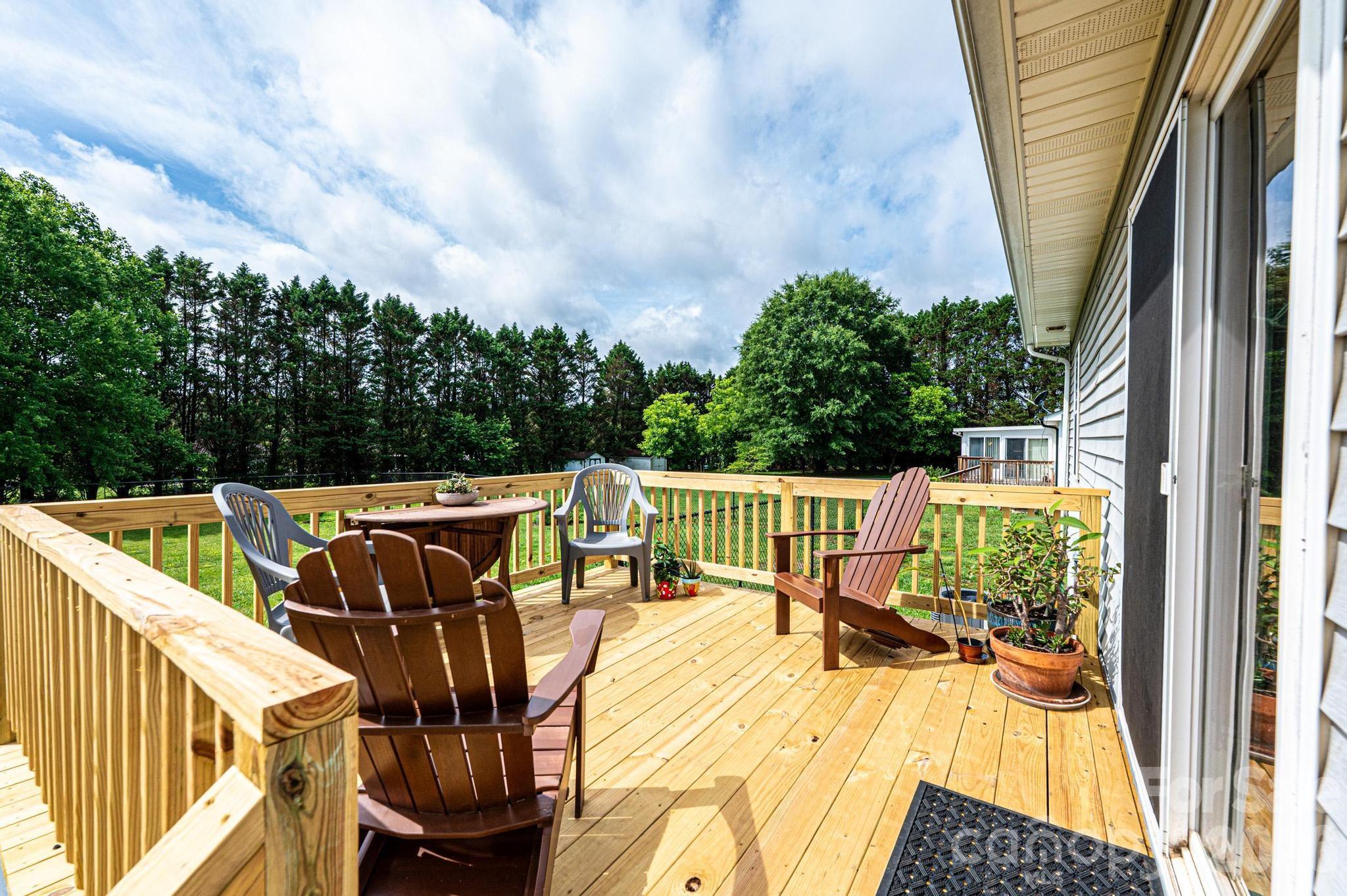 495 Drumstand Road — Stony Point