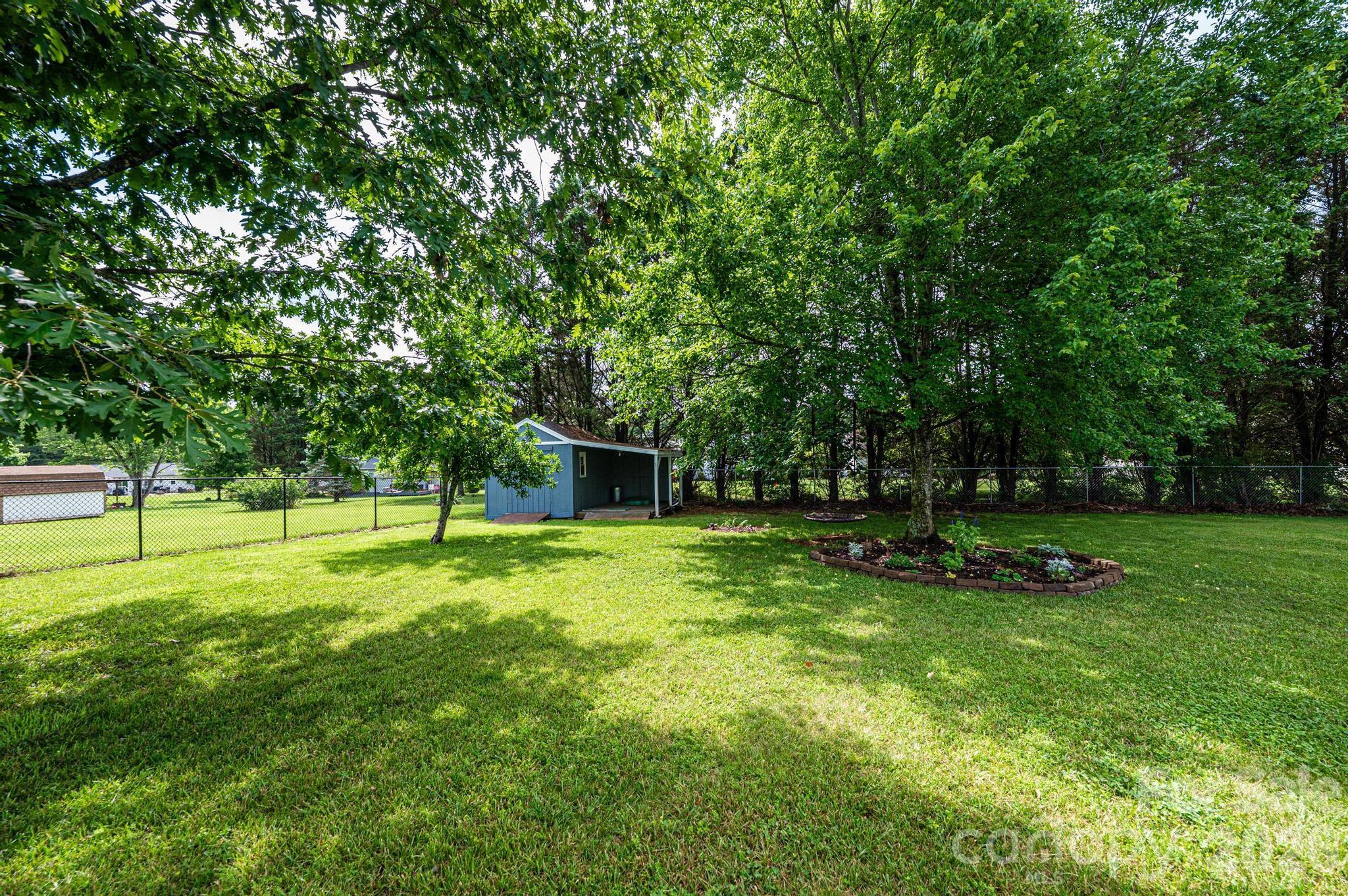495 Drumstand Road — Stony Point