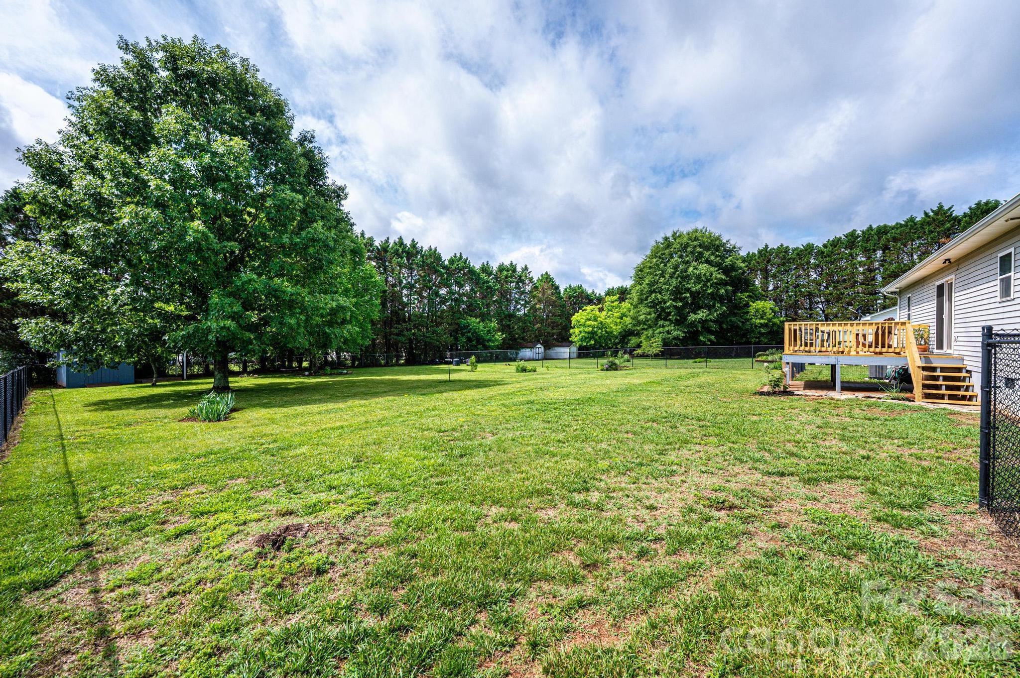 495 Drumstand Road — Stony Point