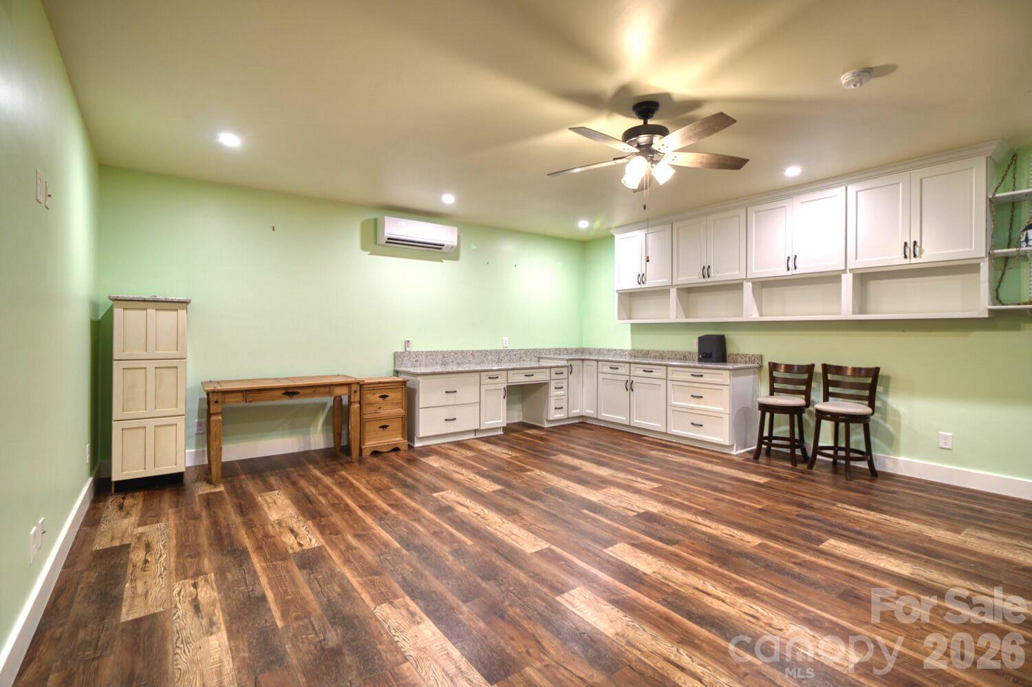 749 Hearthstone Drive — Union Mills