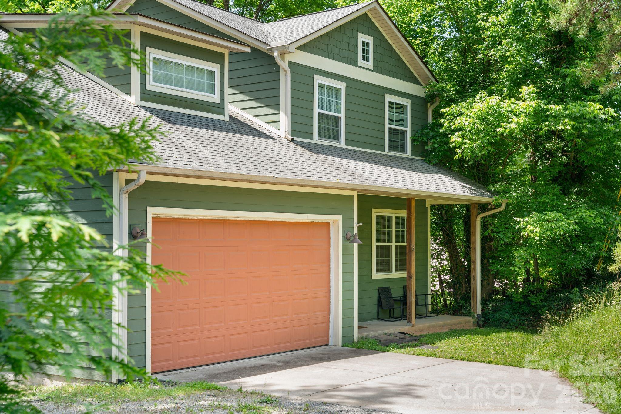 7 Apple Lane — Asheville
