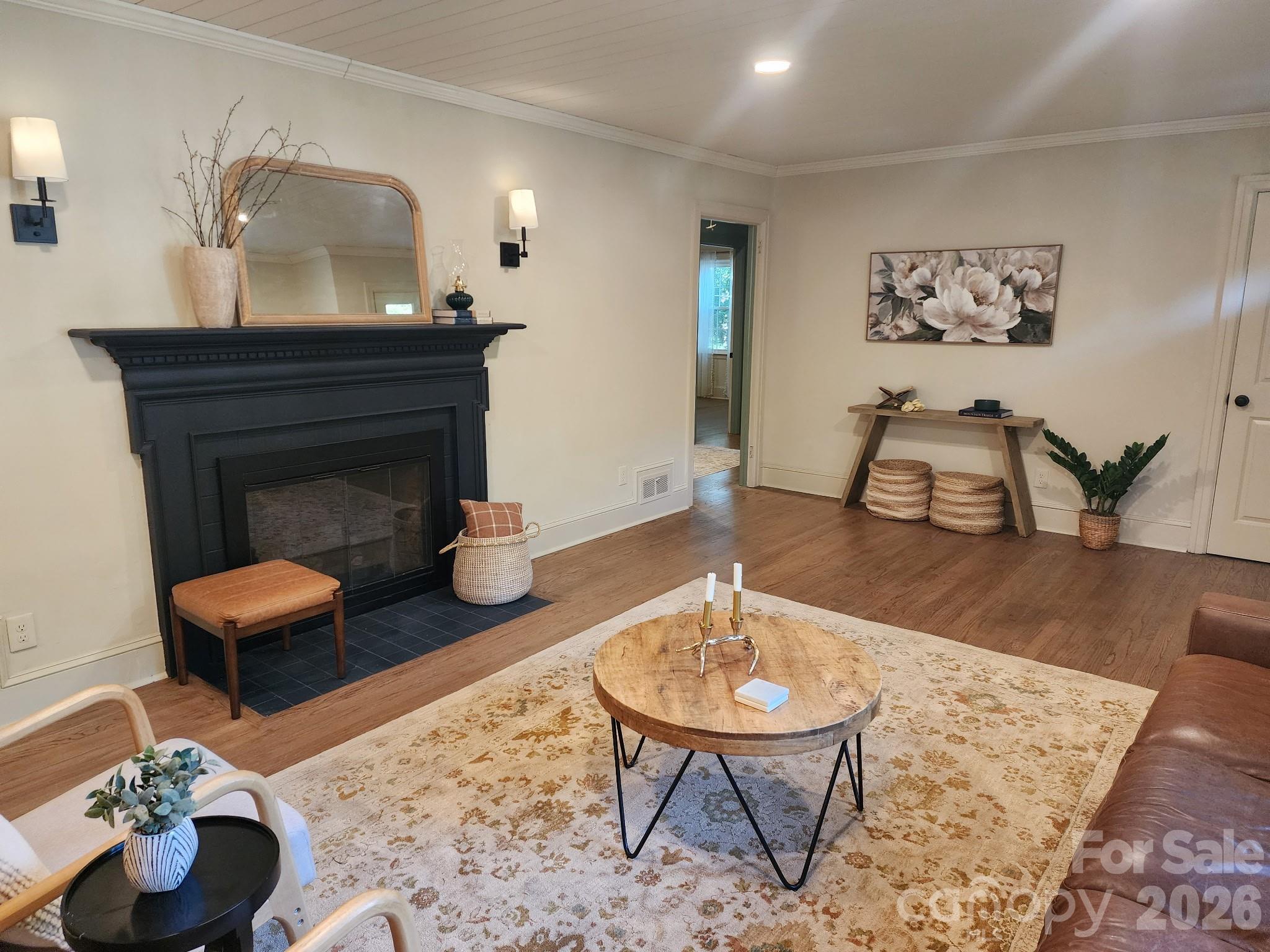 616 E Oakwood Avenue — Albemarle