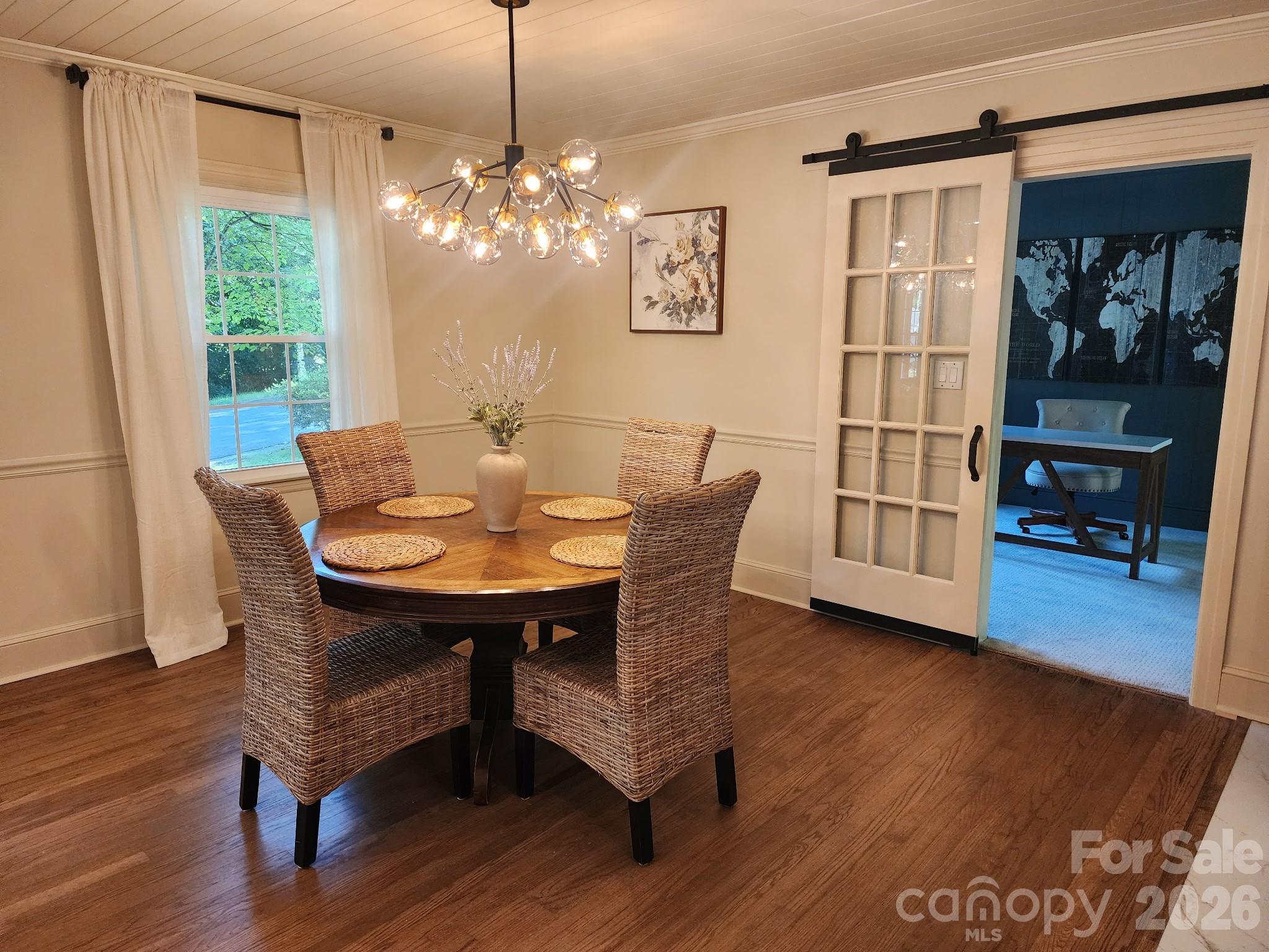 616 E Oakwood Avenue — Albemarle