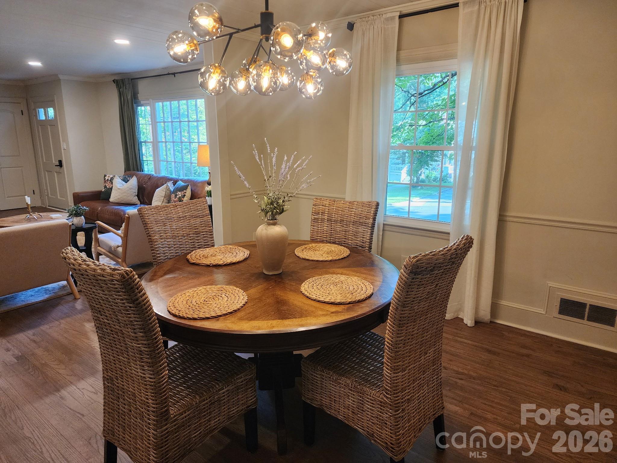 616 E Oakwood Avenue — Albemarle
