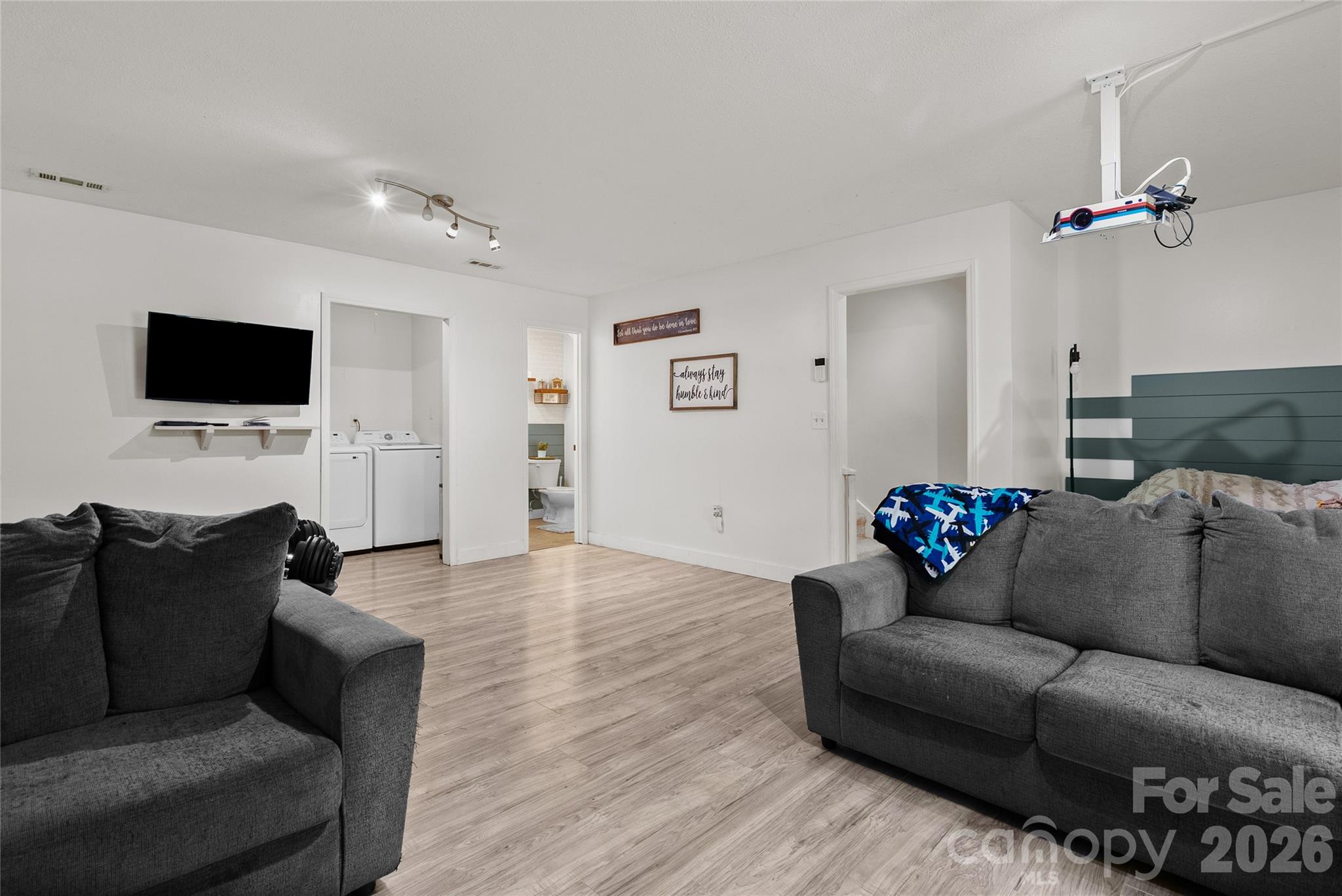 763 Bee Tree Road — Swannanoa