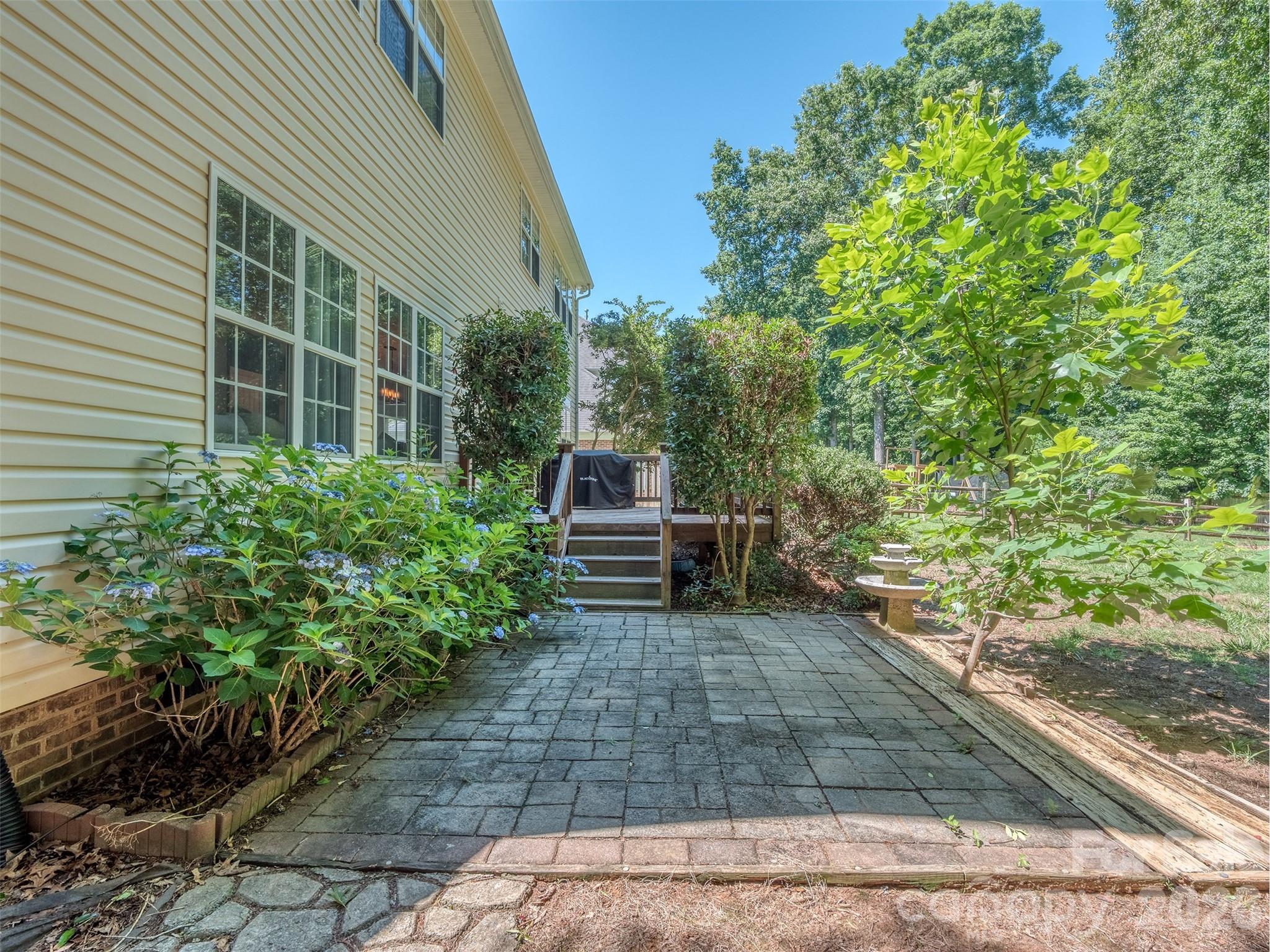 8385 Bampton Drive — Concord
