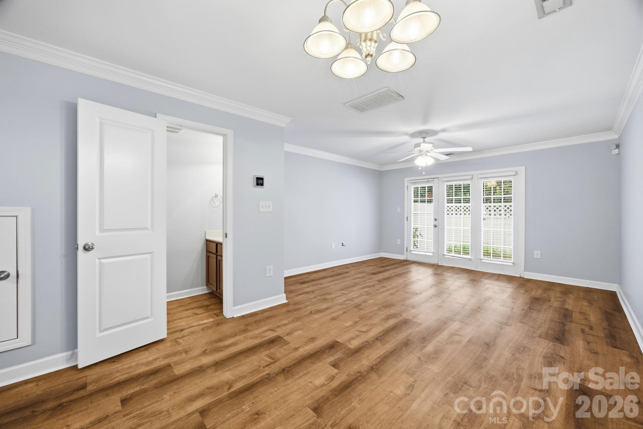 1215 Green Oaks Lane #I — Charlotte