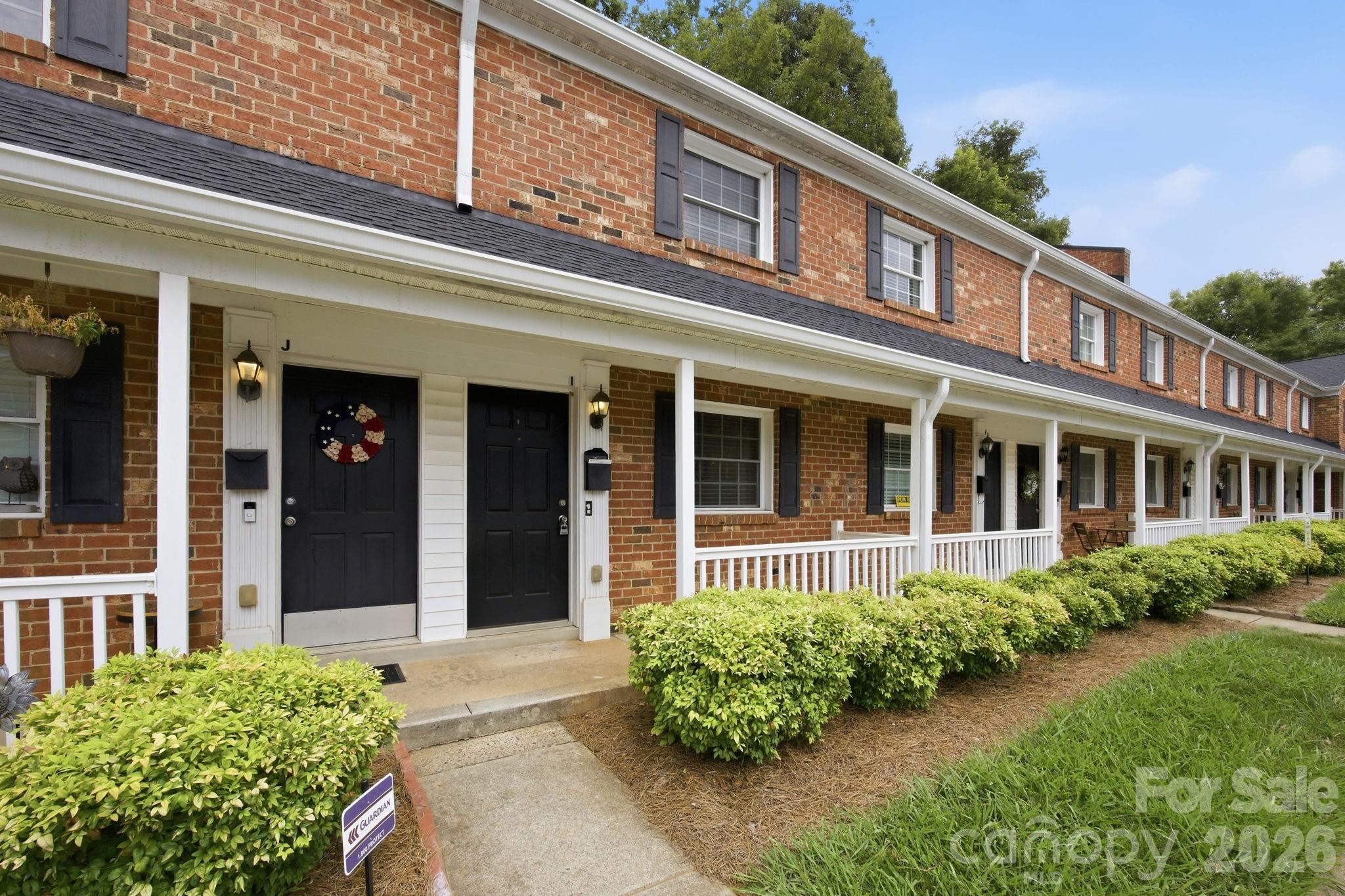 1215 Green Oaks Lane #I — Charlotte