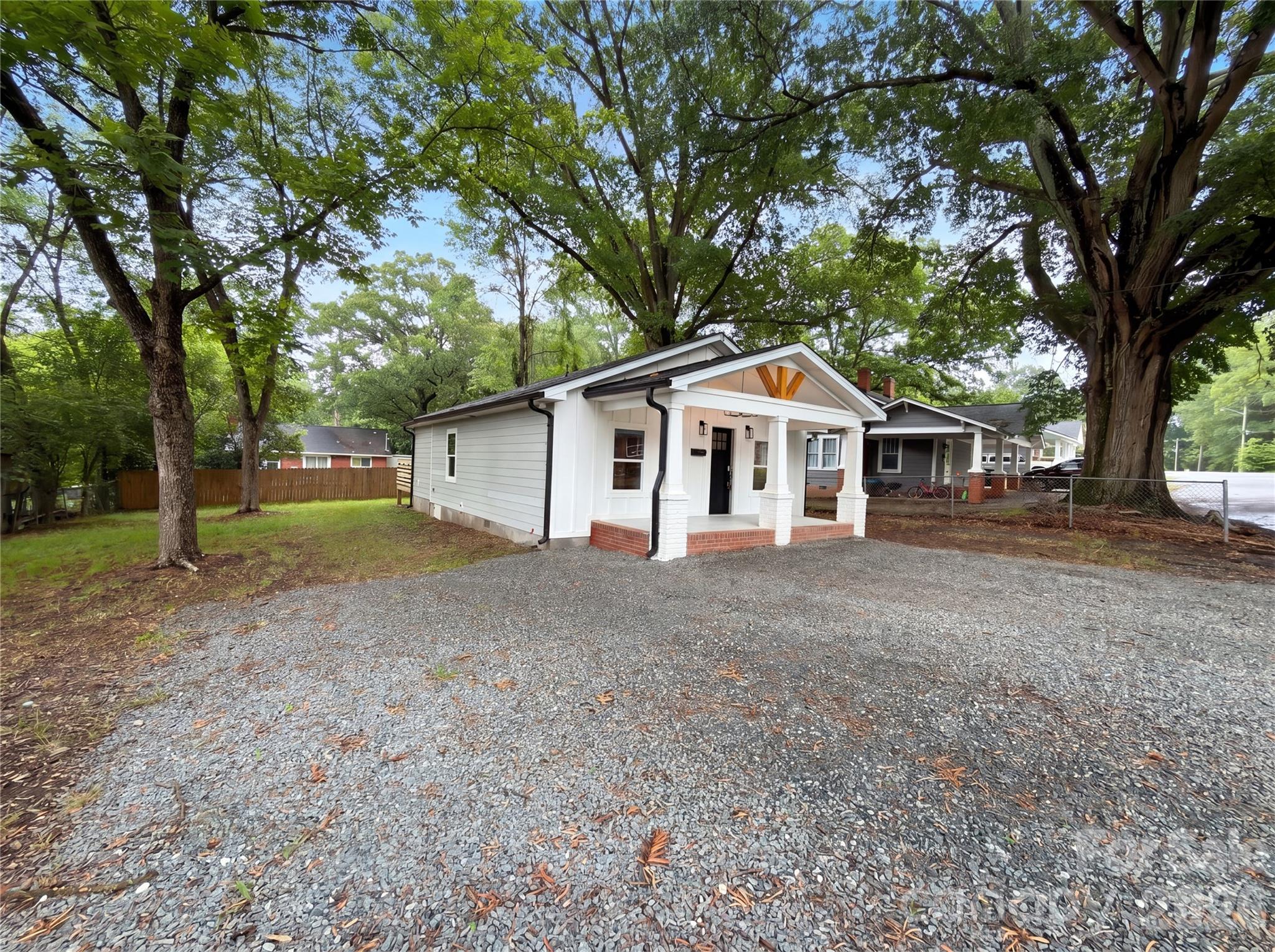 1013 Elm Street — Monroe