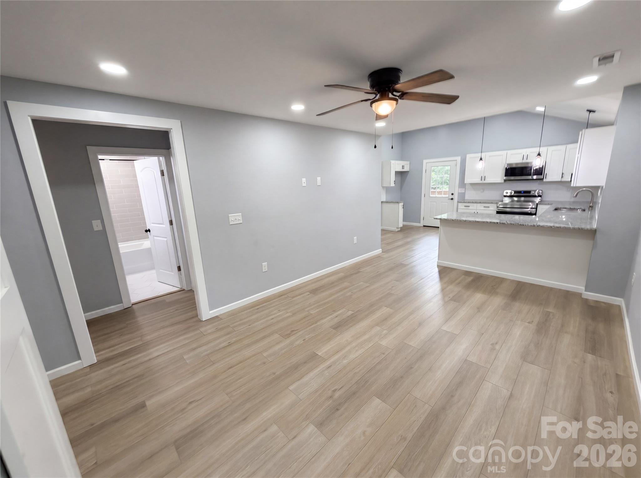 1013 Elm Street — Monroe