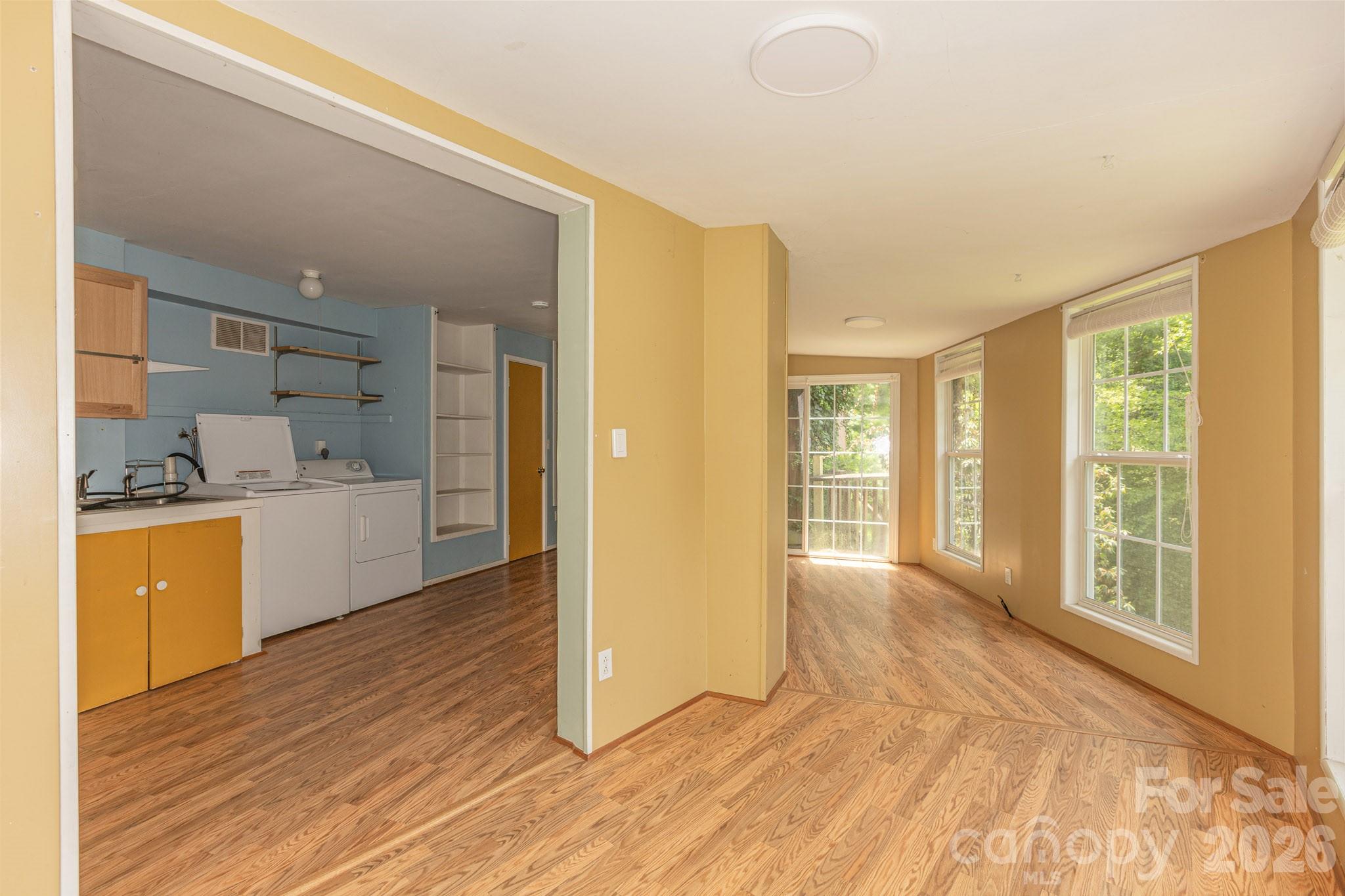 295 Richmond Road — Bakersville