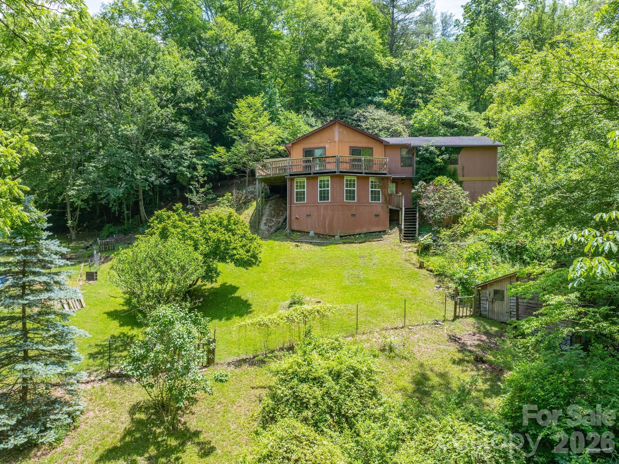 295 Richmond Road — Bakersville