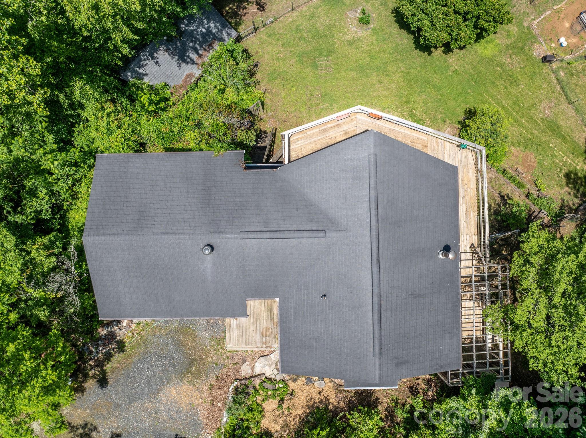 295 Richmond Road — Bakersville