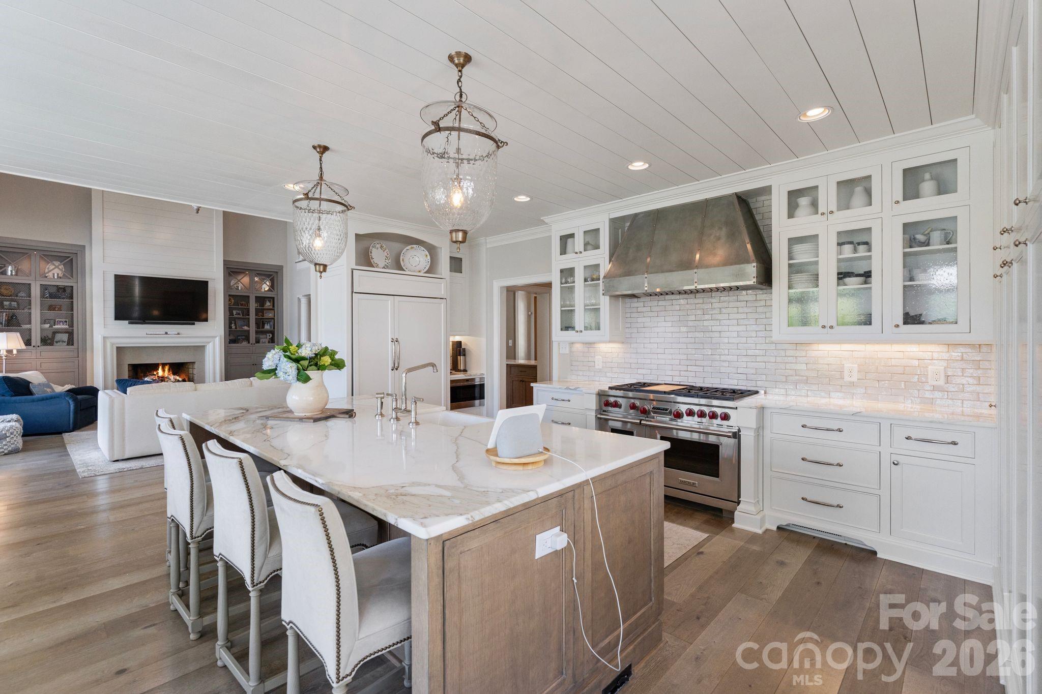19300 Mary Ardrey Circle — Cornelius