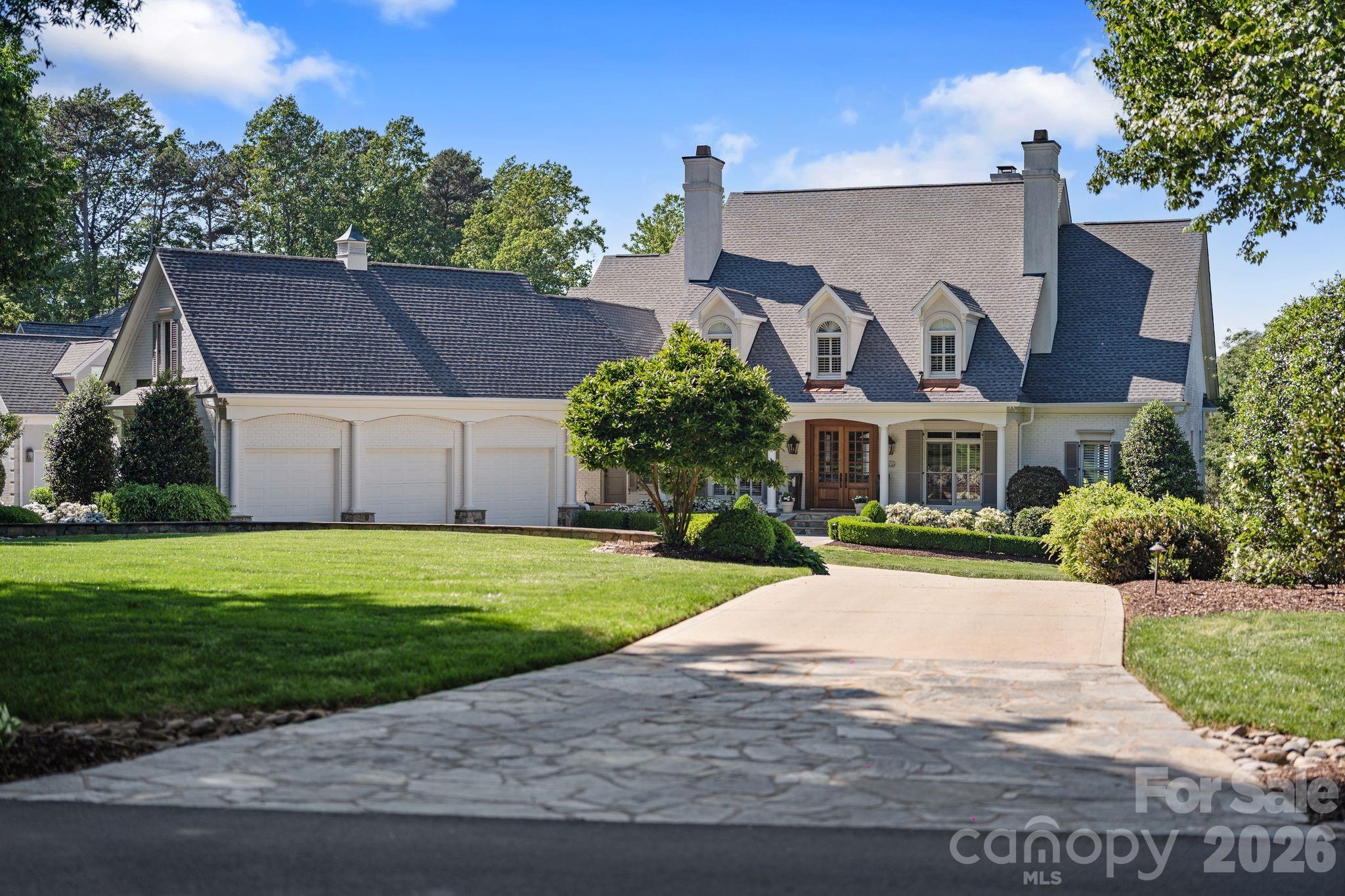 19300 Mary Ardrey Circle — Cornelius