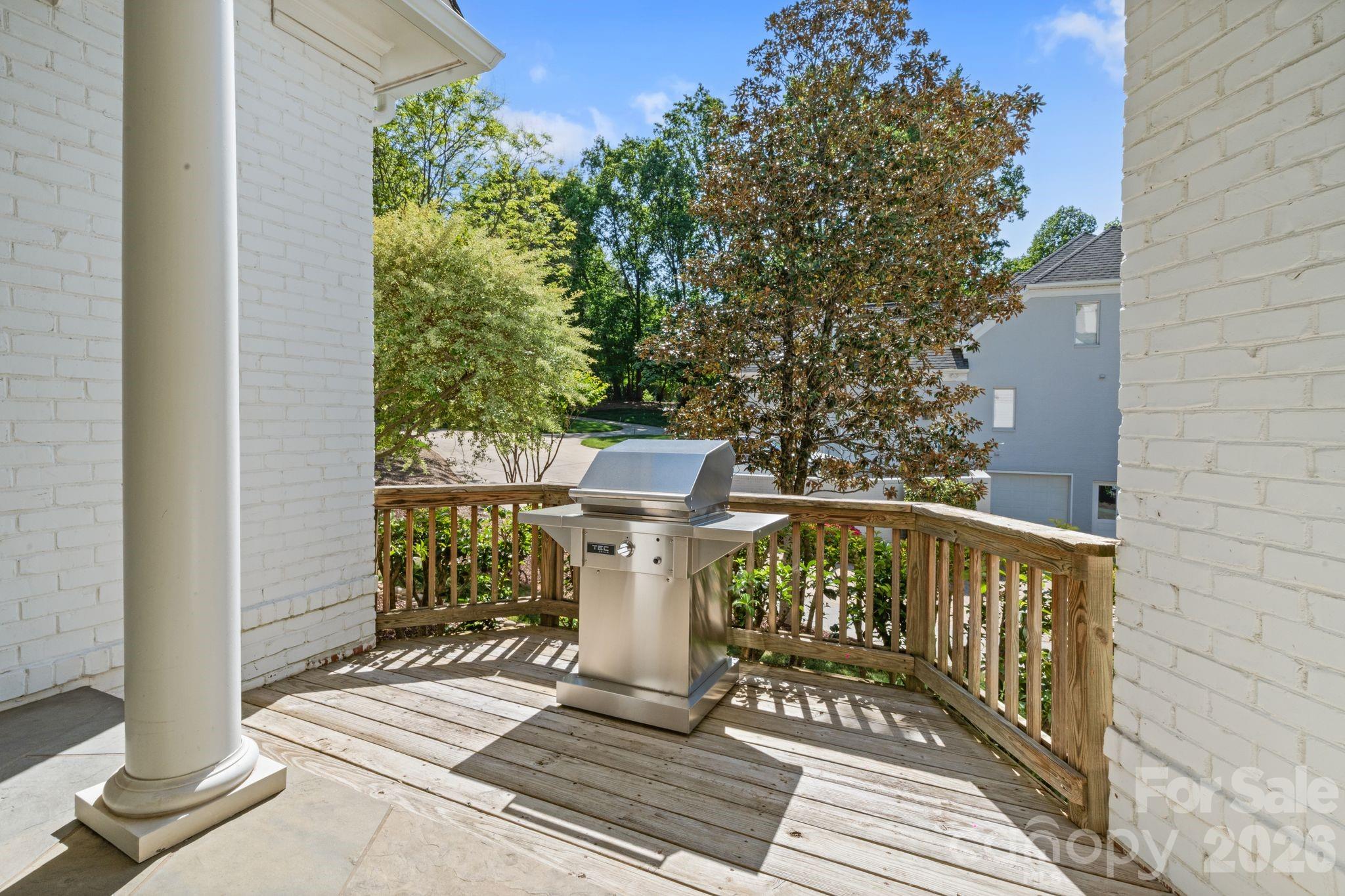 19300 Mary Ardrey Circle — Cornelius