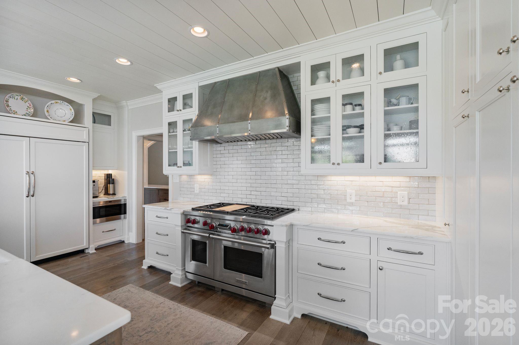 19300 Mary Ardrey Circle — Cornelius