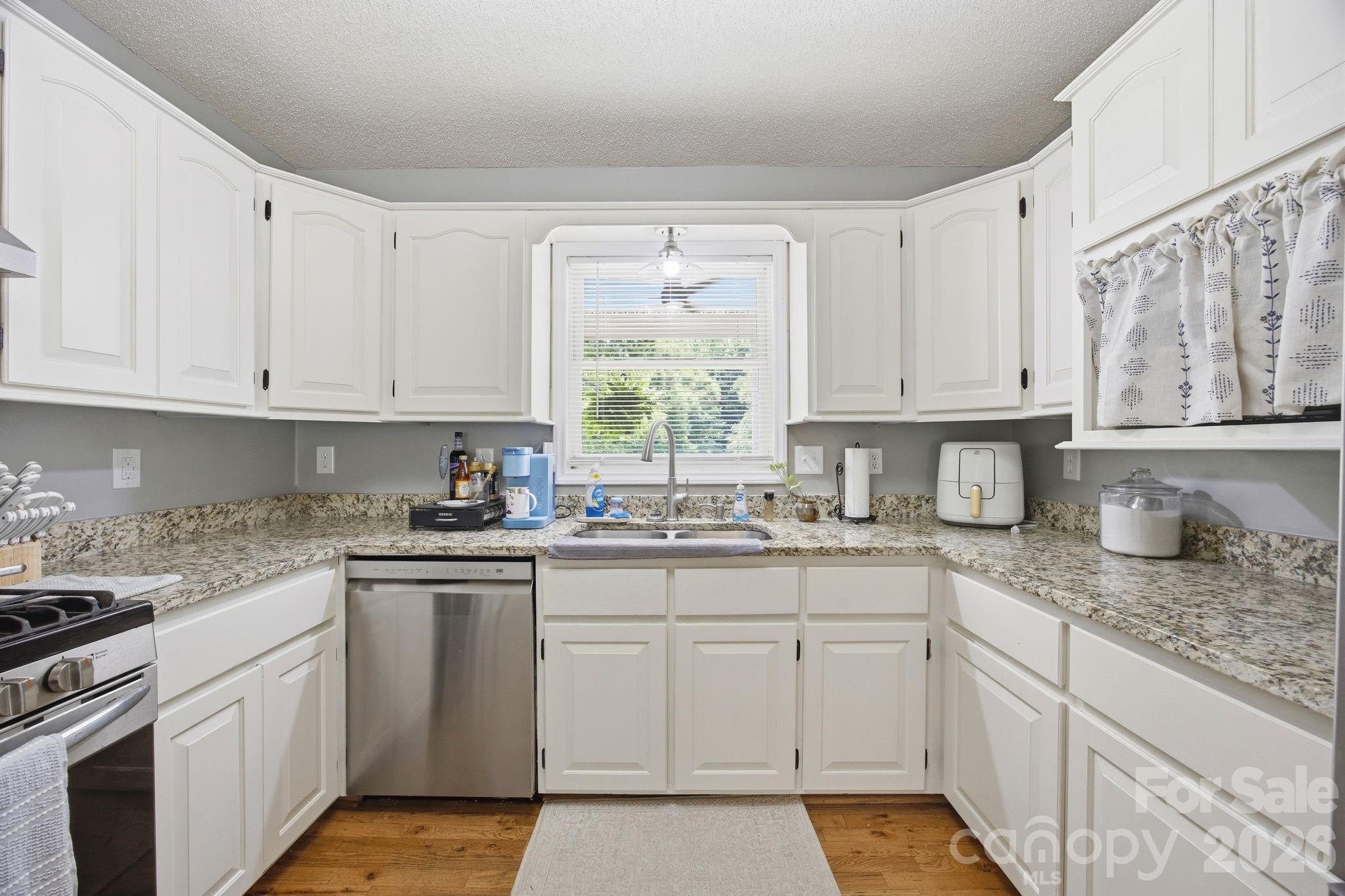 6375 Royal Pines Drive — Clover
