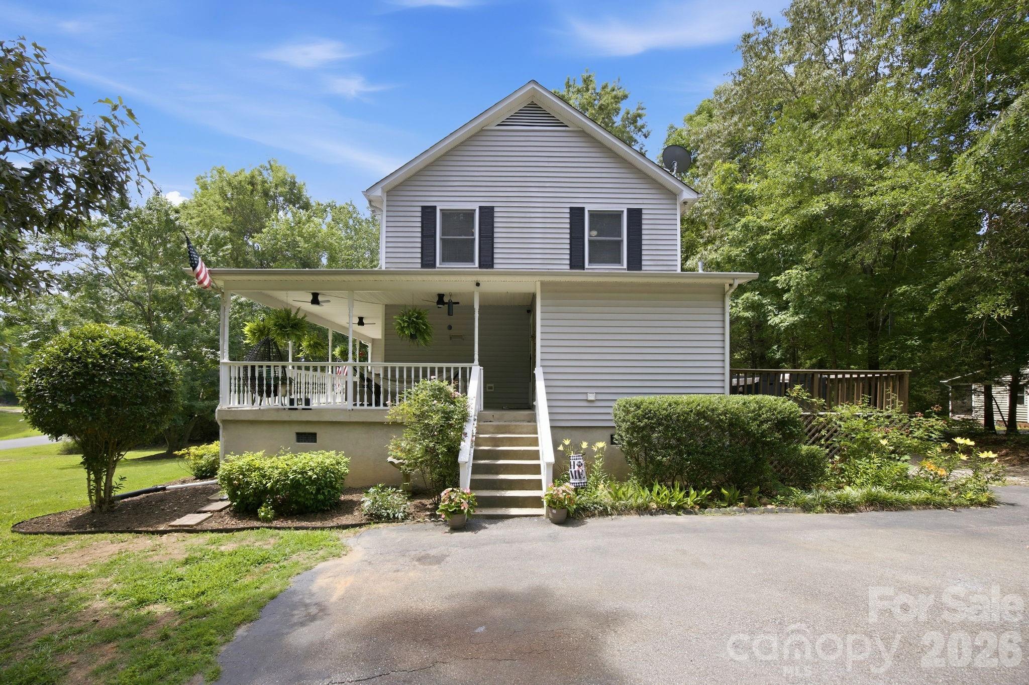 6375 Royal Pines Drive — Clover