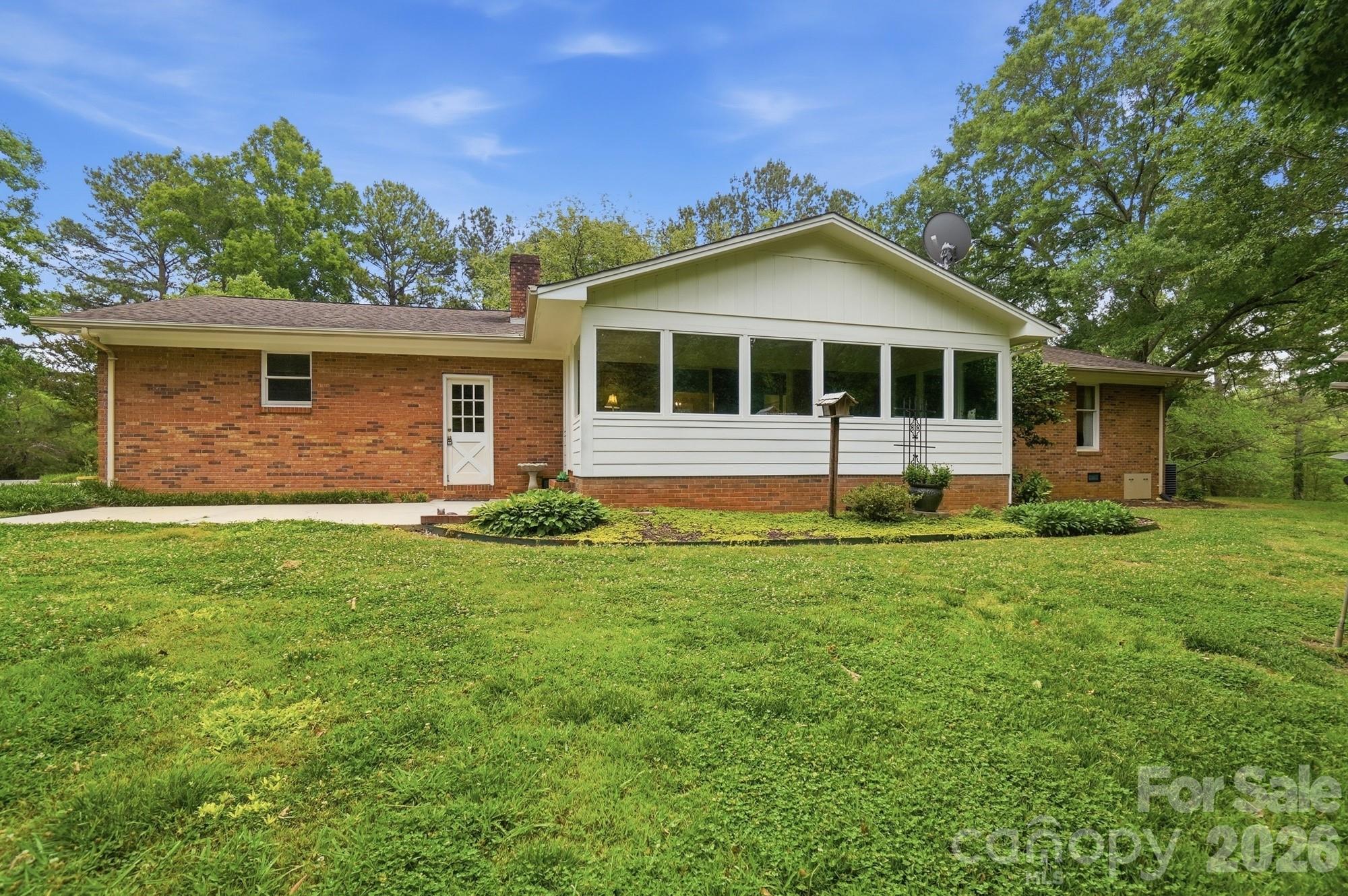 201 Hickory Hill Lane — Stanley