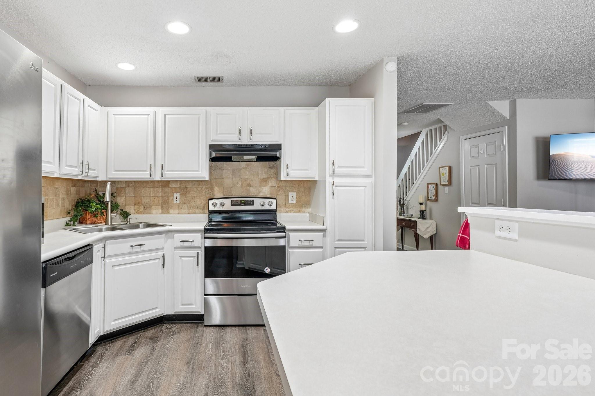 8406 Southgate Commons Drive — Charlotte