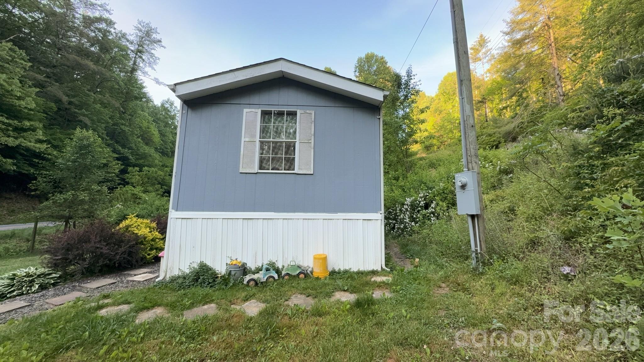 468 Long Branch Road — Green Mountain