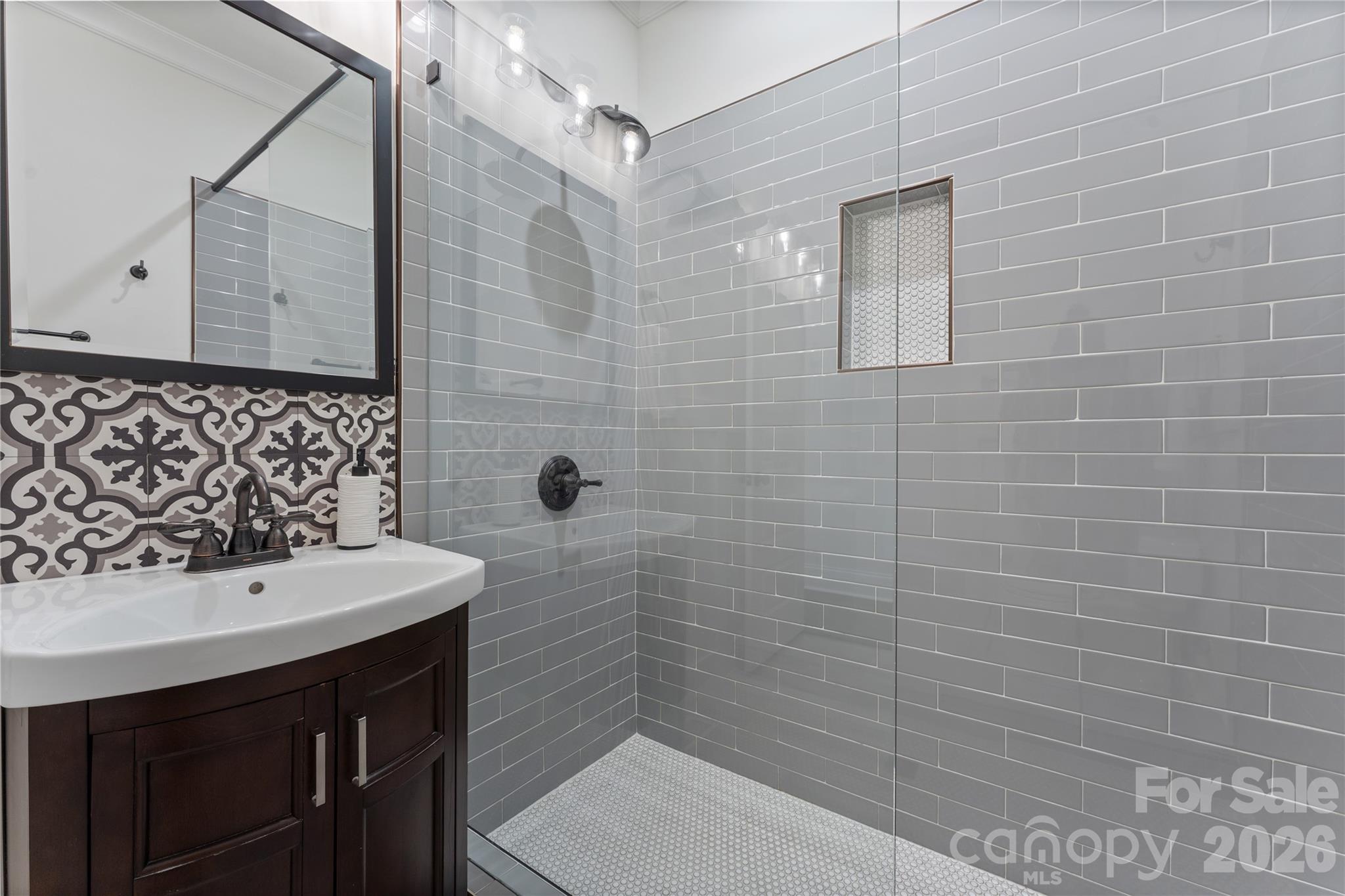 429 Pecan Avenue — Charlotte