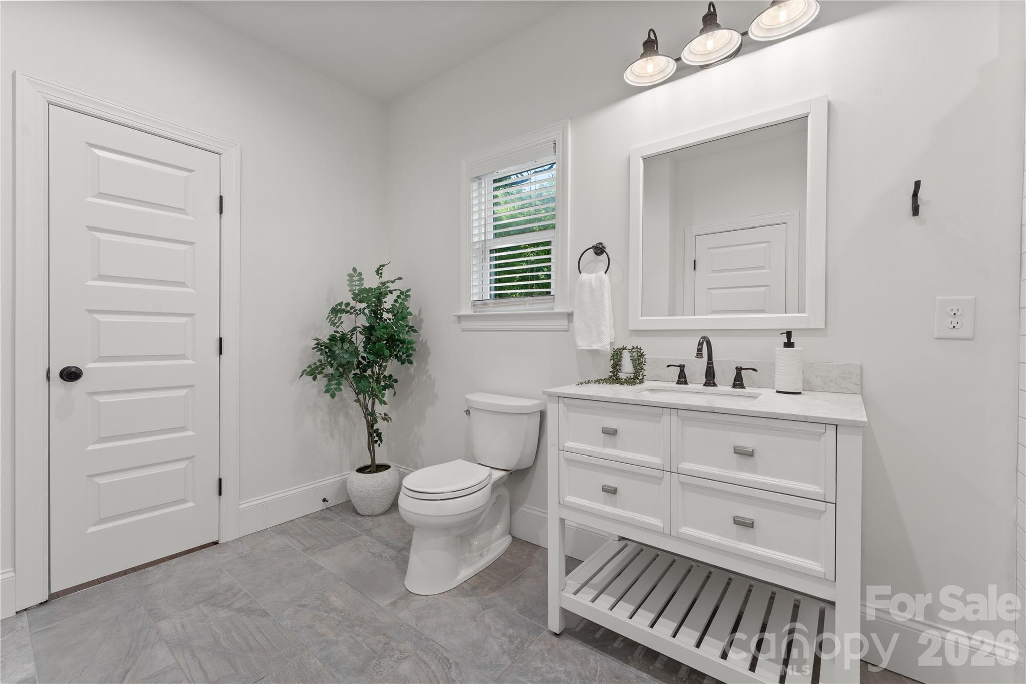 429 Pecan Avenue — Charlotte