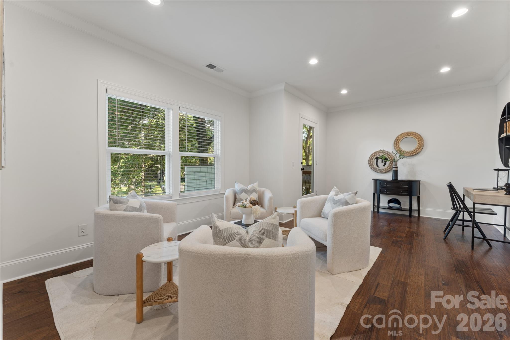 429 Pecan Avenue — Charlotte