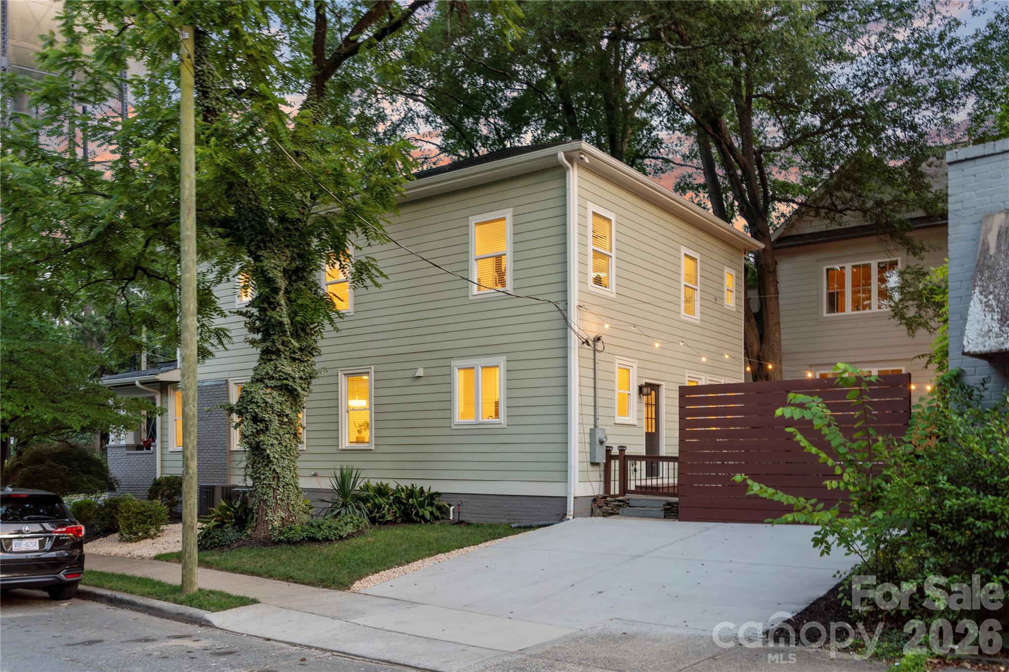 429 Pecan Avenue — Charlotte