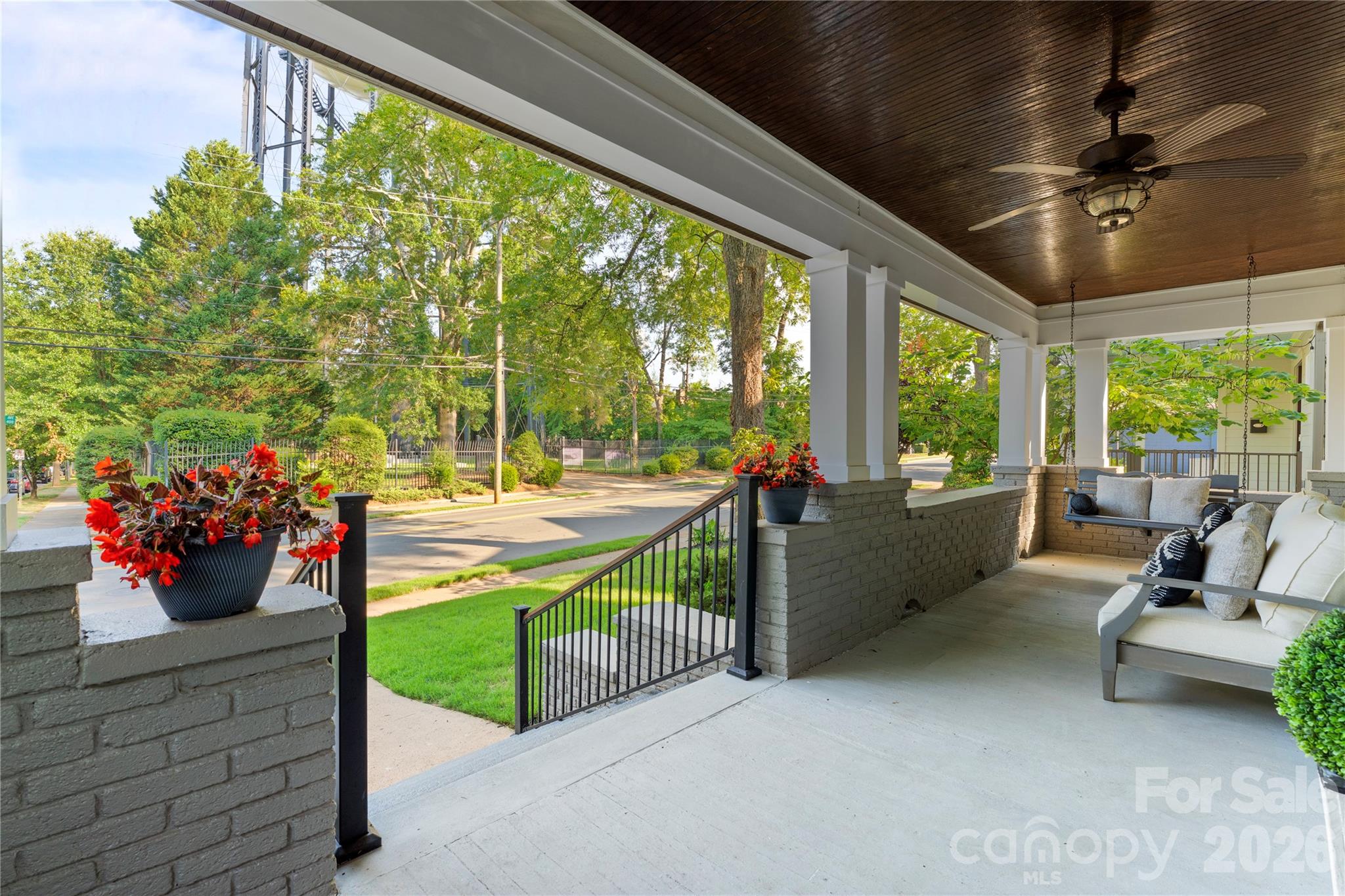 429 Pecan Avenue — Charlotte
