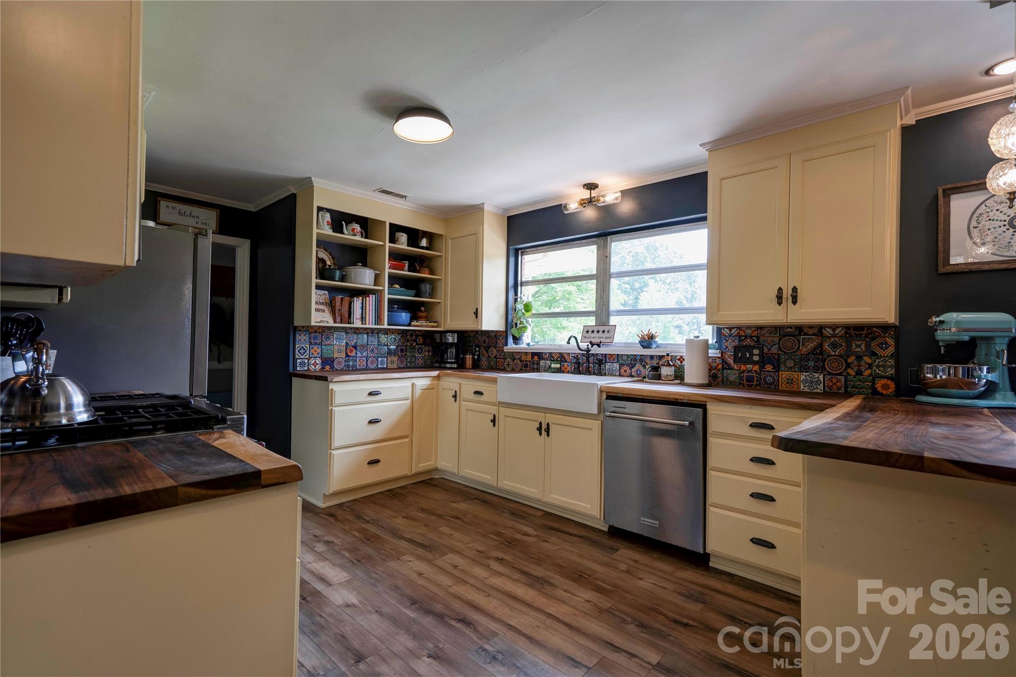 823 Botts Road — Shelby