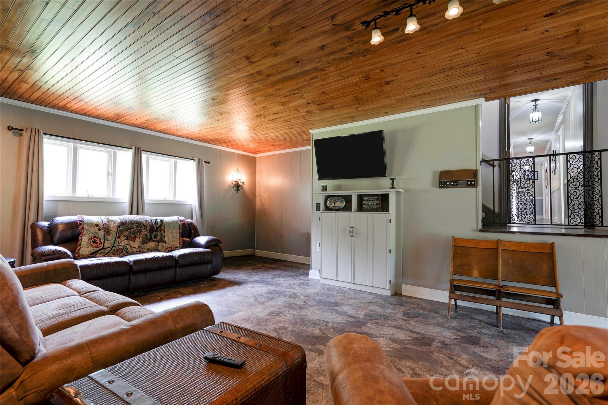 823 Botts Road — Shelby