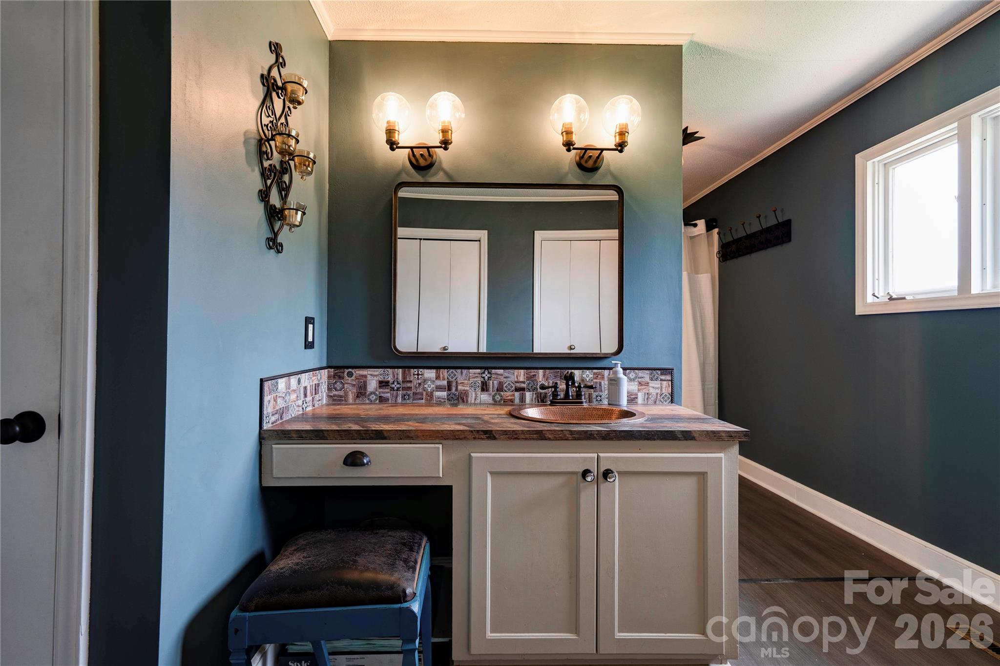 823 Botts Road — Shelby