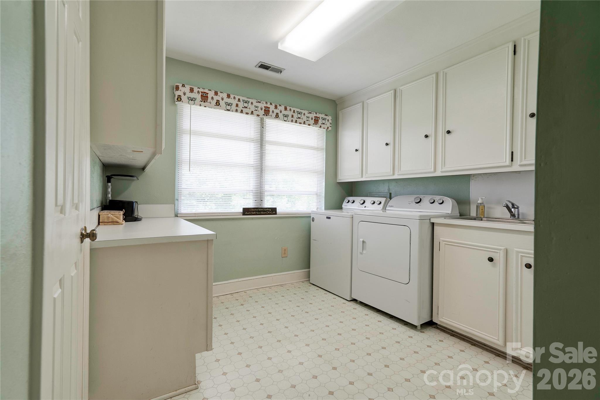 823 Botts Road — Shelby