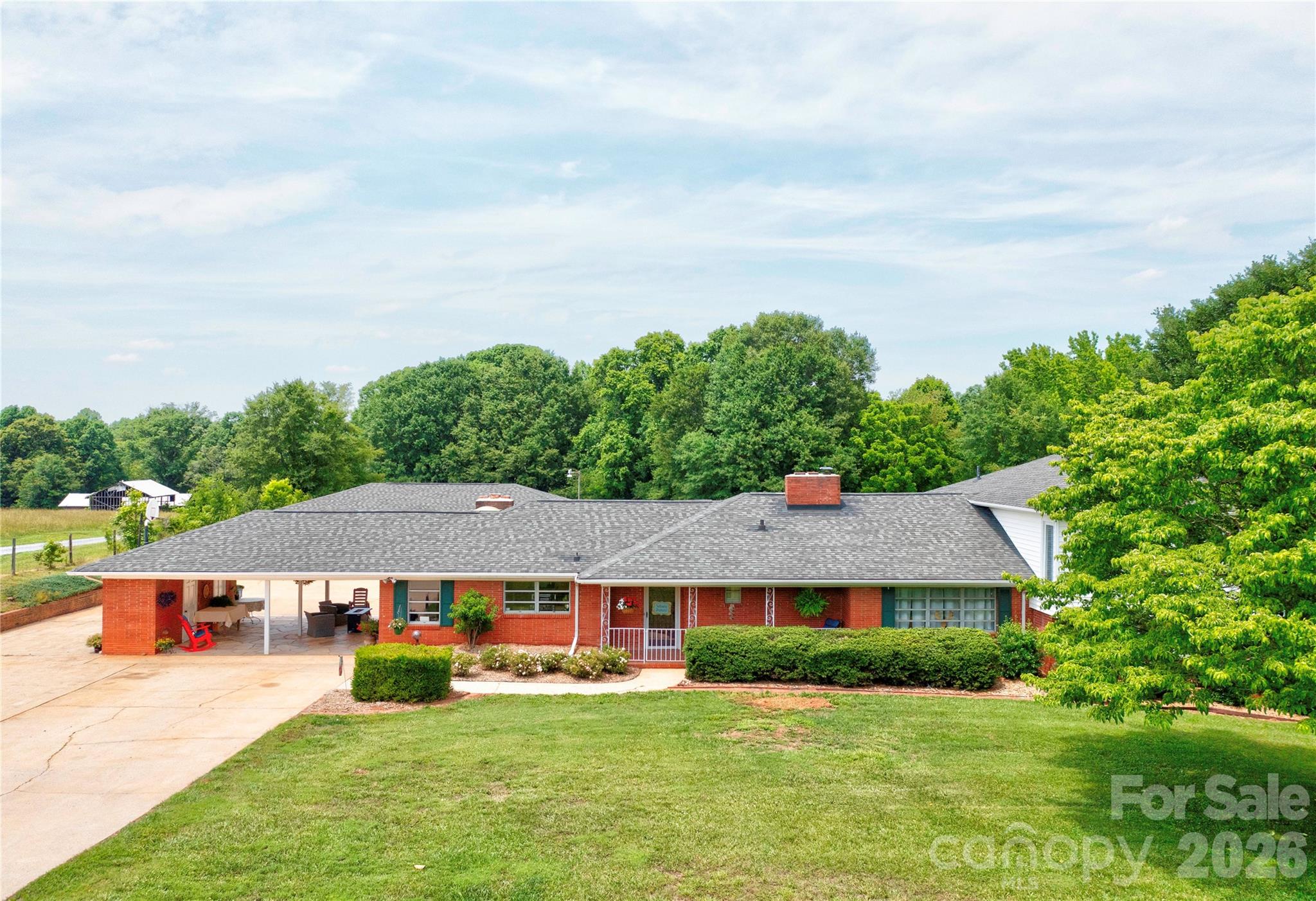 823 Botts Road — Shelby