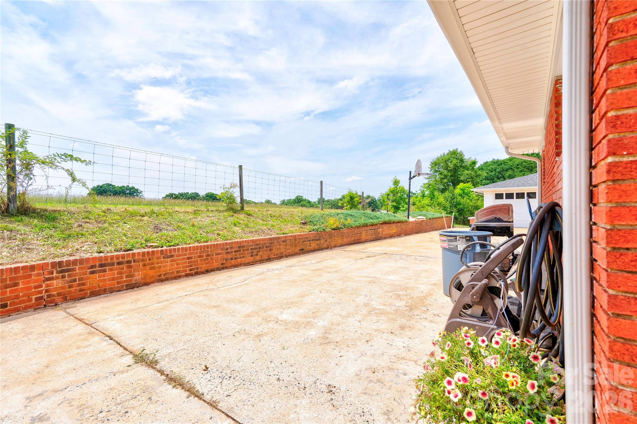 823 Botts Road — Shelby