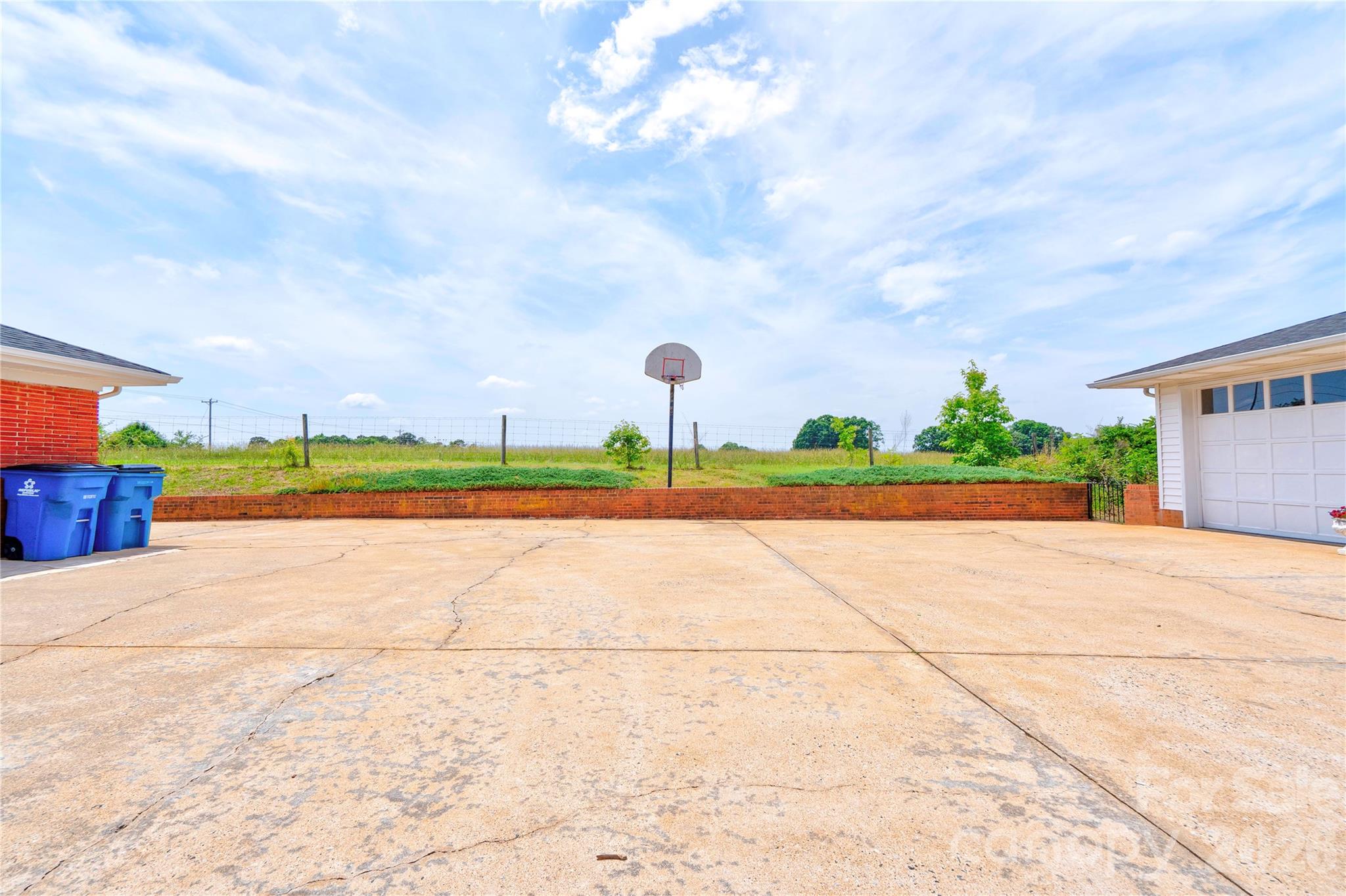 823 Botts Road — Shelby