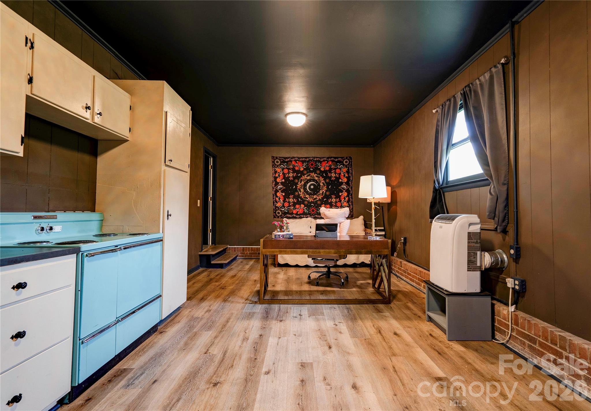 823 Botts Road — Shelby