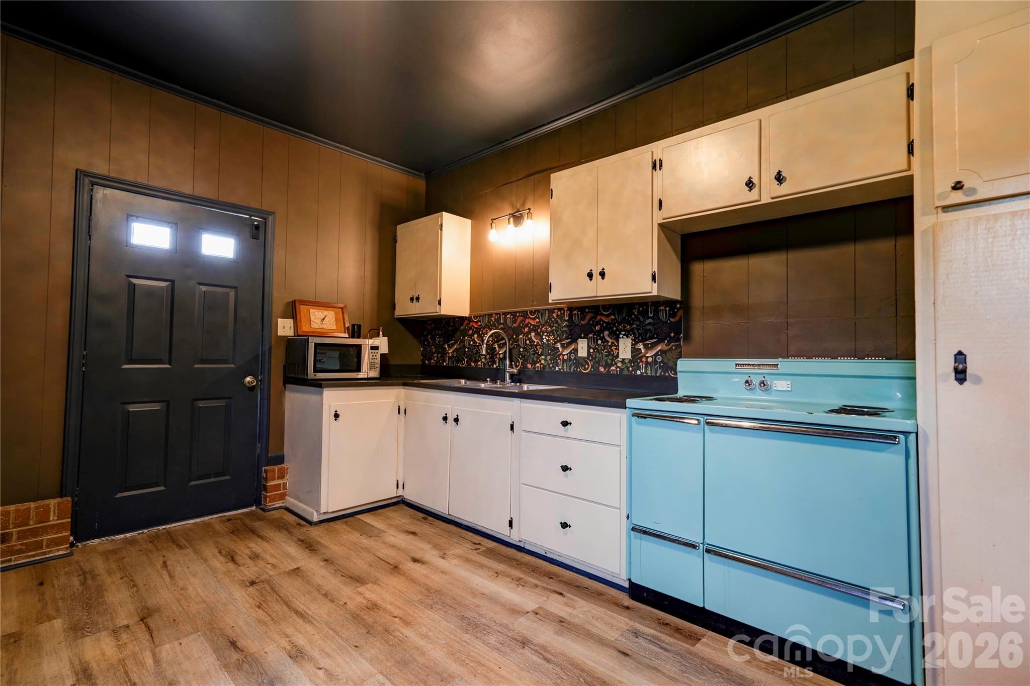 823 Botts Road — Shelby