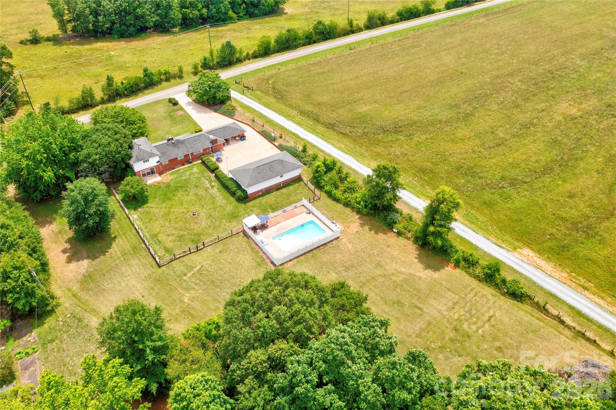 823 Botts Road — Shelby
