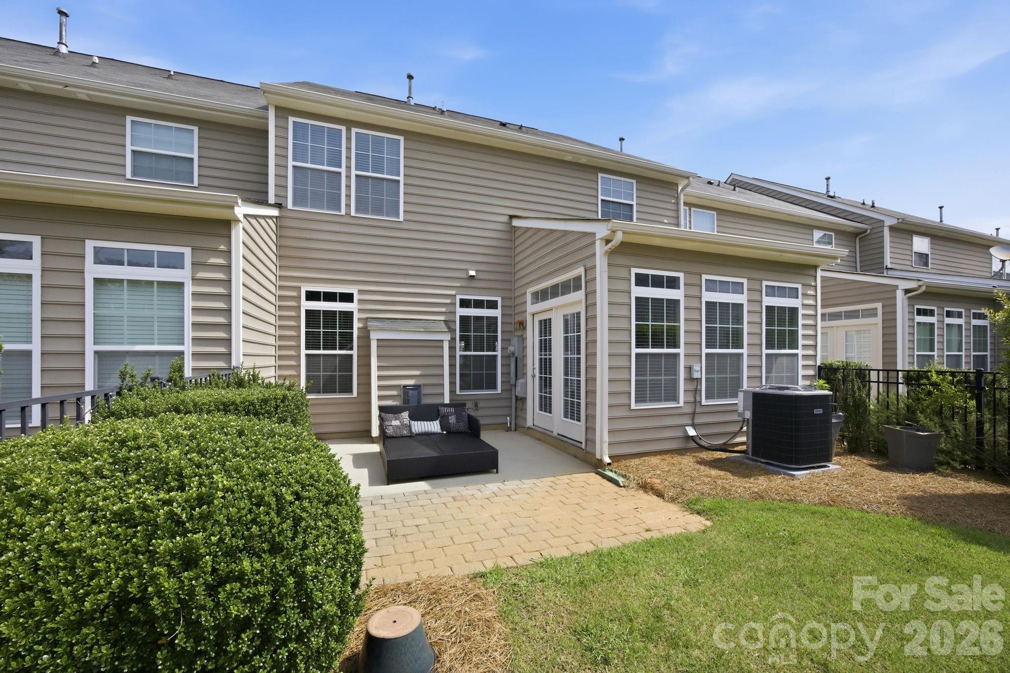 2162 Belle Vernon Avenue — Charlotte