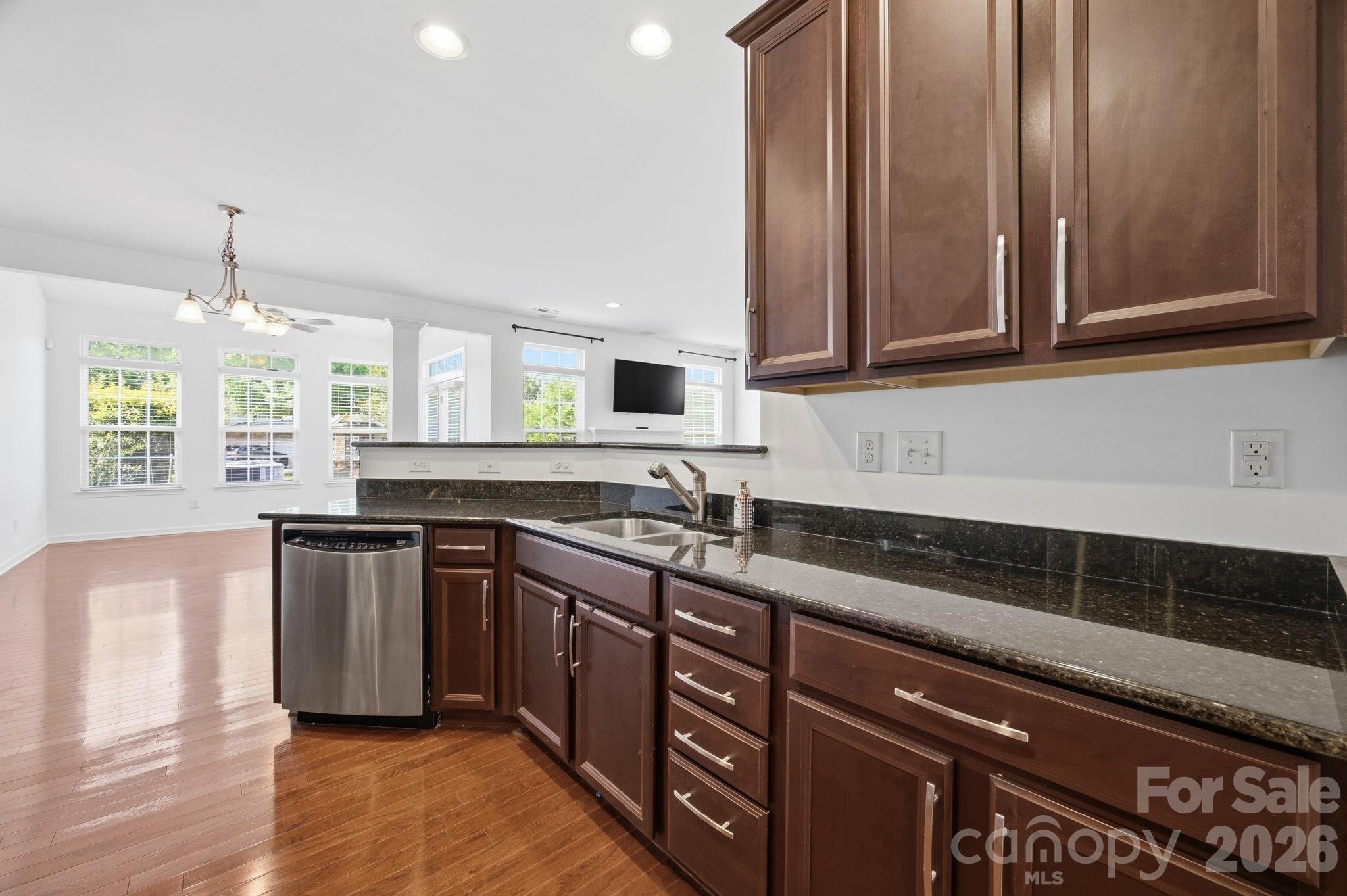 2162 Belle Vernon Avenue — Charlotte