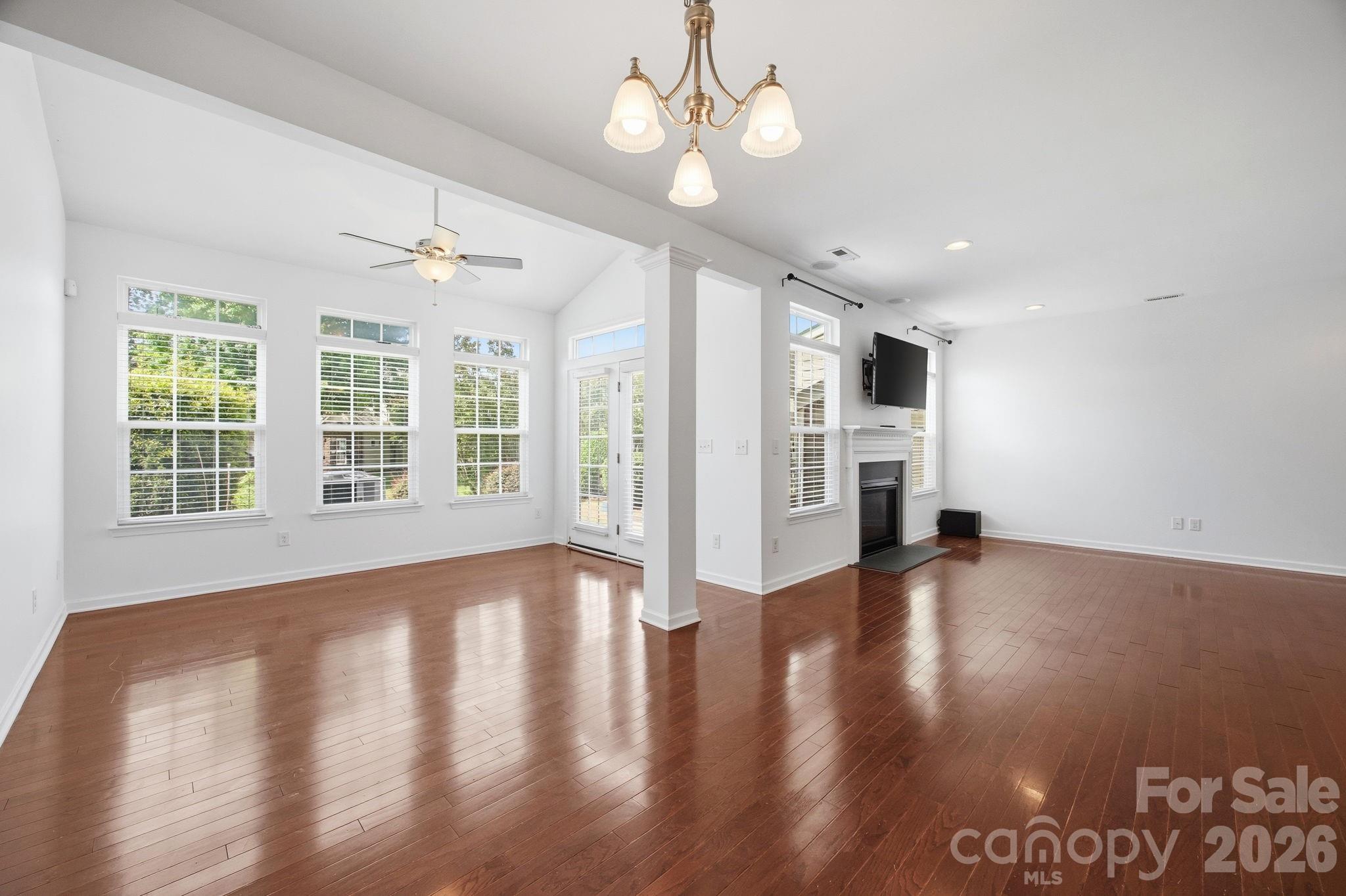 2162 Belle Vernon Avenue — Charlotte