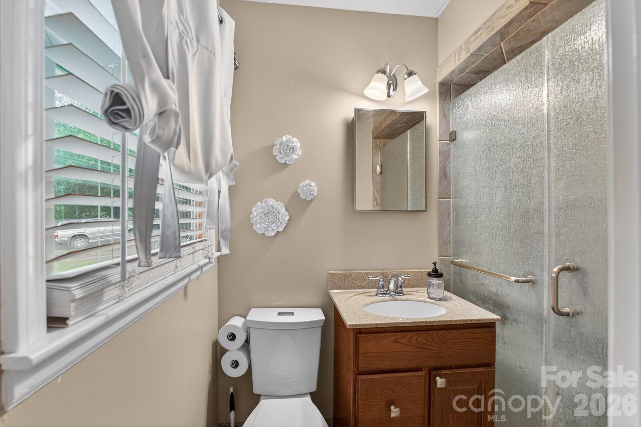 1172 Rainbow Circle — Catawba