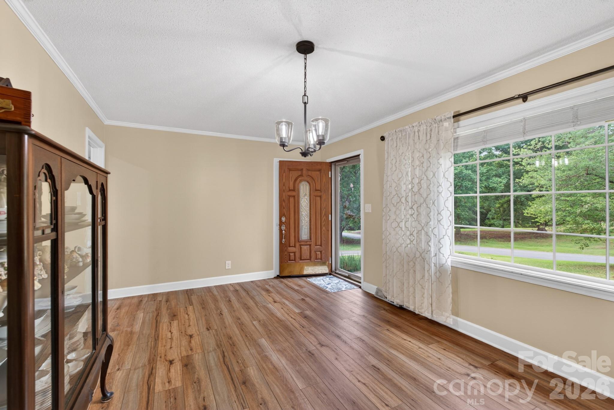 1172 Rainbow Circle — Catawba