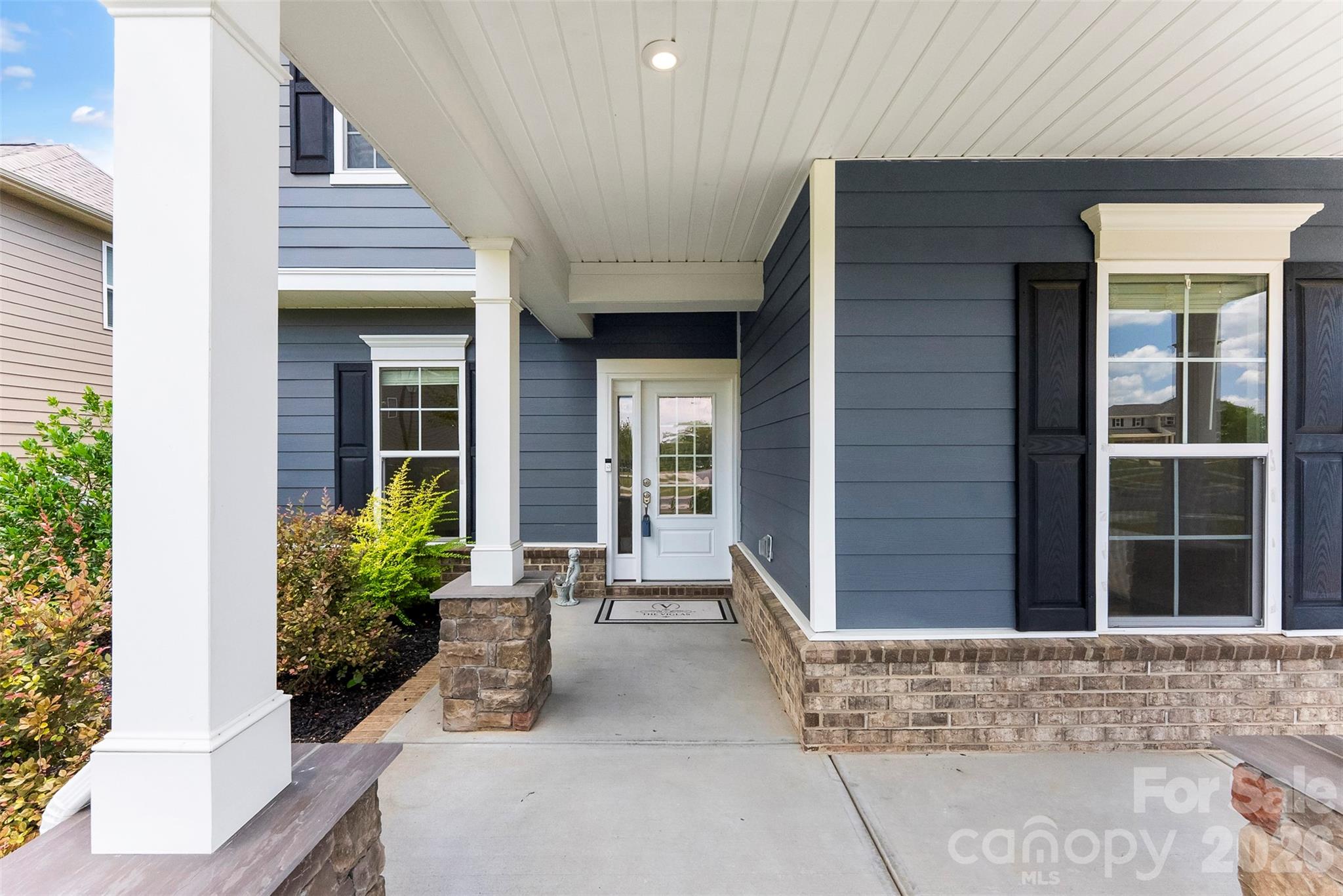 1318 Poppy Way — Matthews