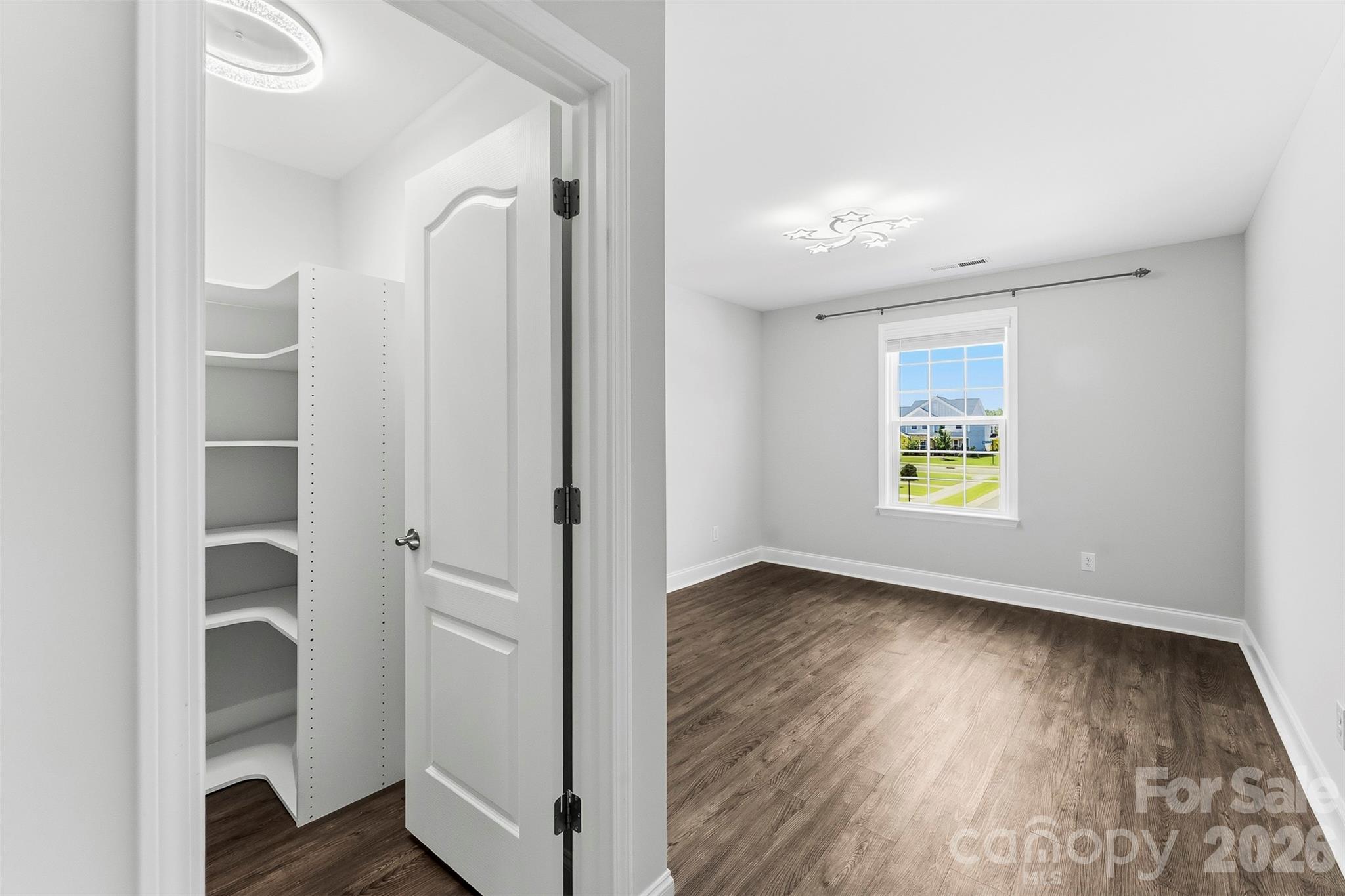 1318 Poppy Way — Matthews