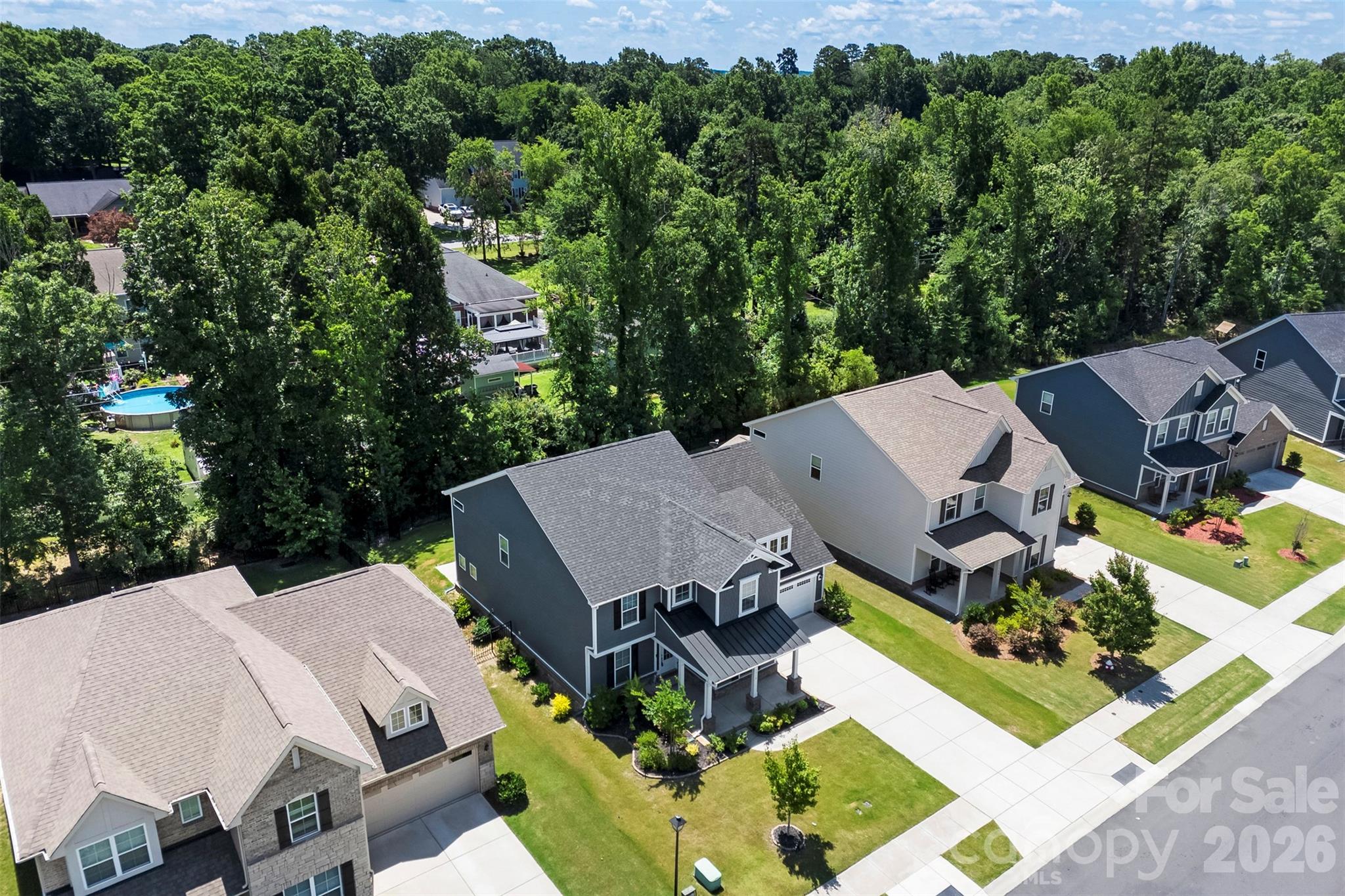 1318 Poppy Way — Matthews